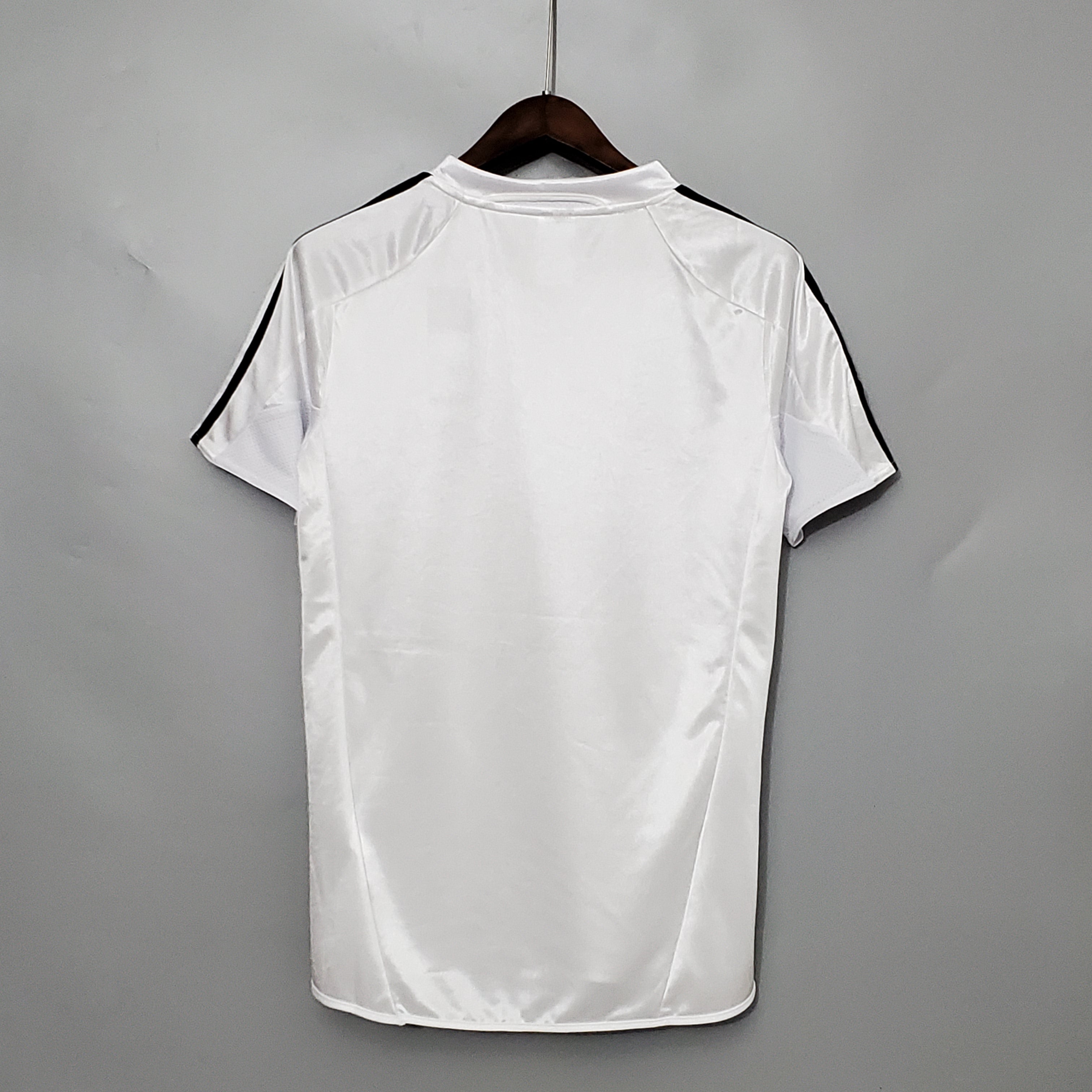 Real Madrid home jersey. Season 04/05