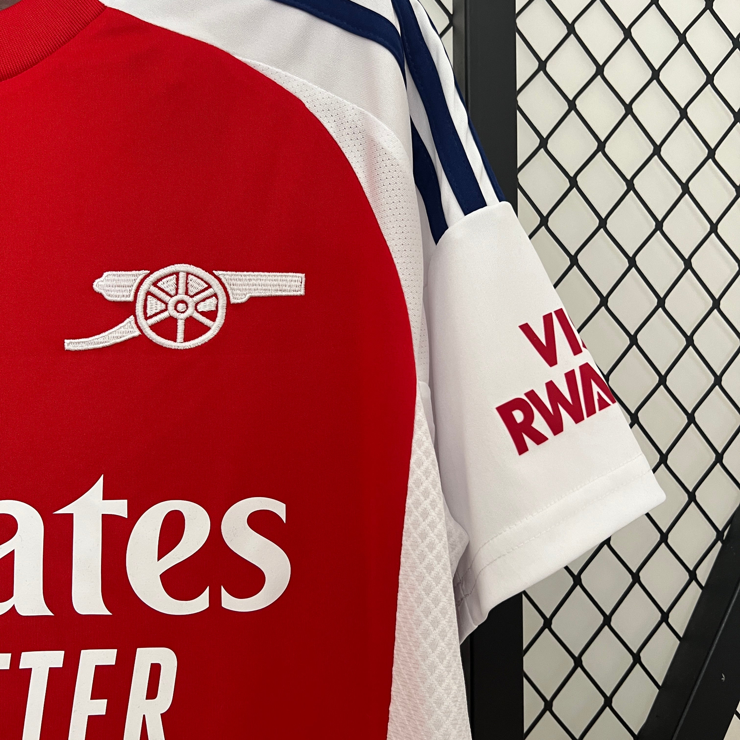 Arsenal home jersey. Season 24/25