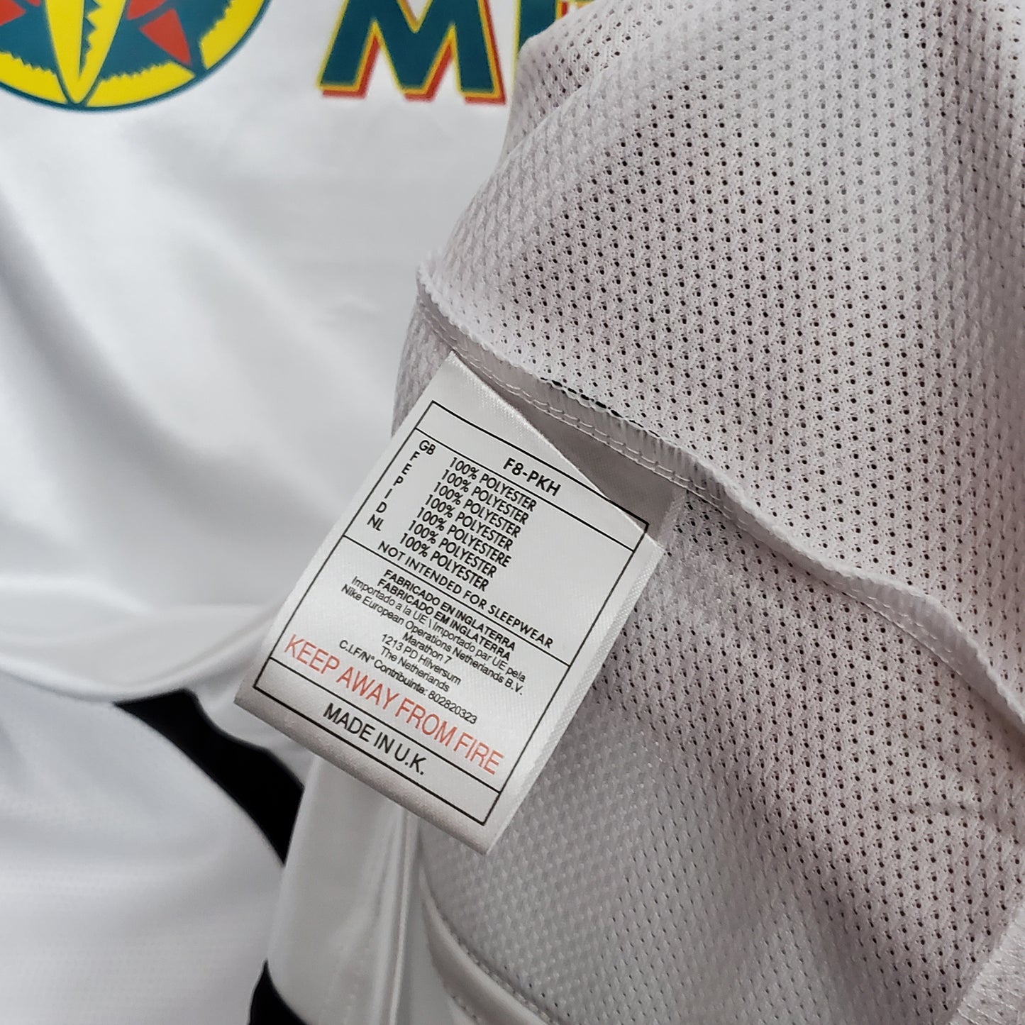 Valencia home jersey. Season 01/02