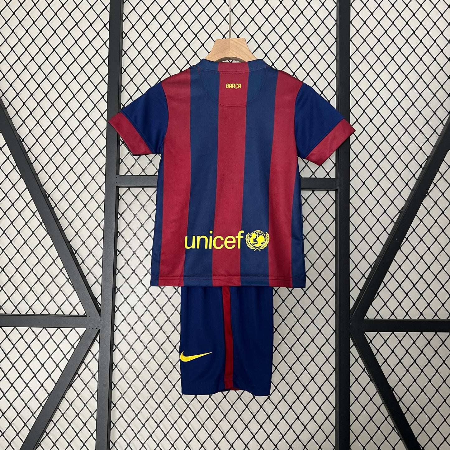 Barcelona home kids set. Season 14/15