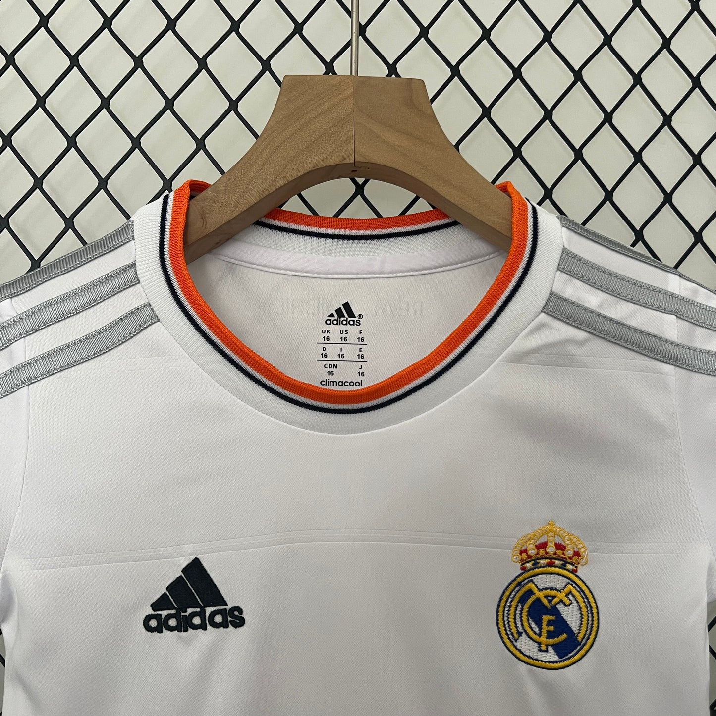 Real Madrid home kids set. Season 13/14