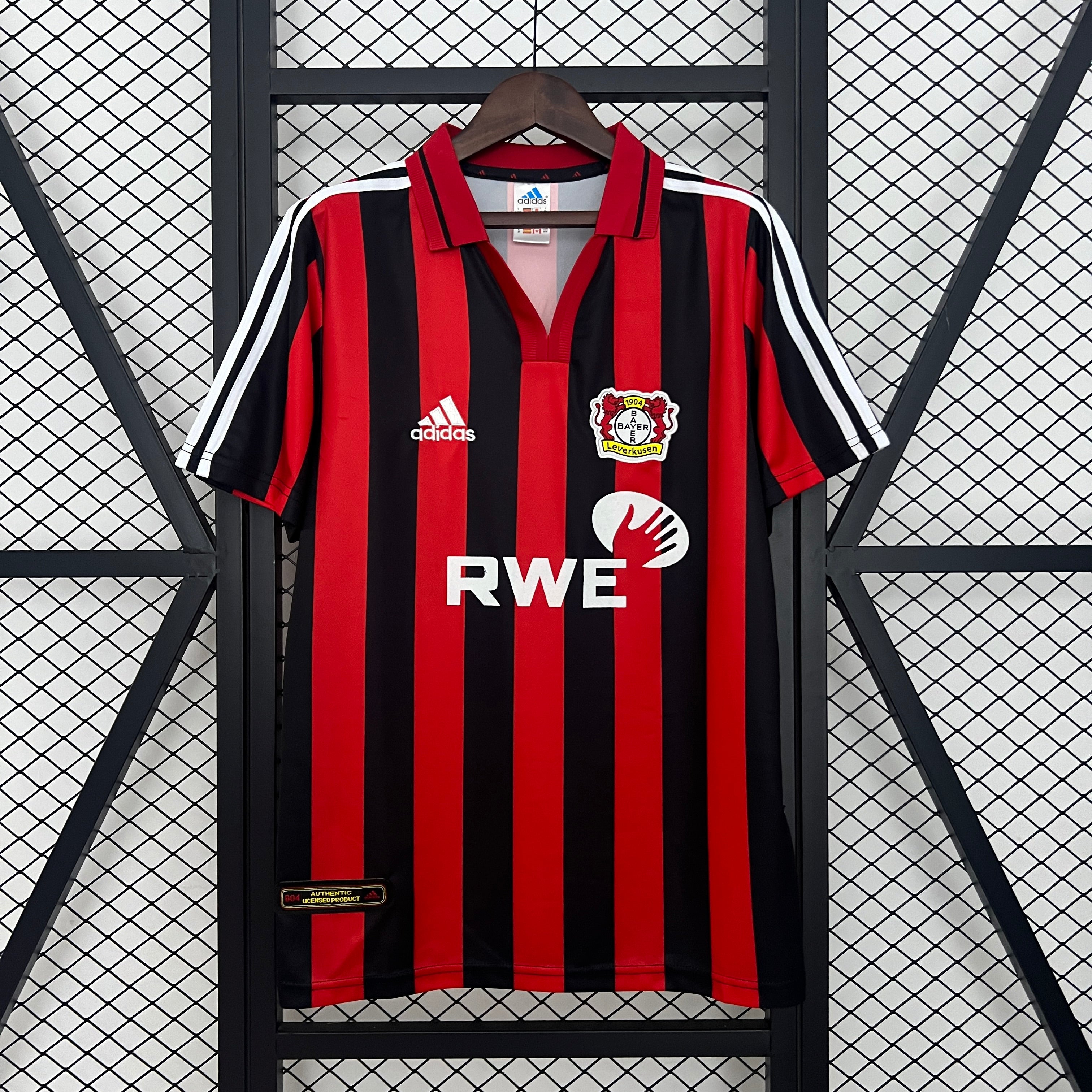 Bayer Leverkusen home jersey. Season 01/02