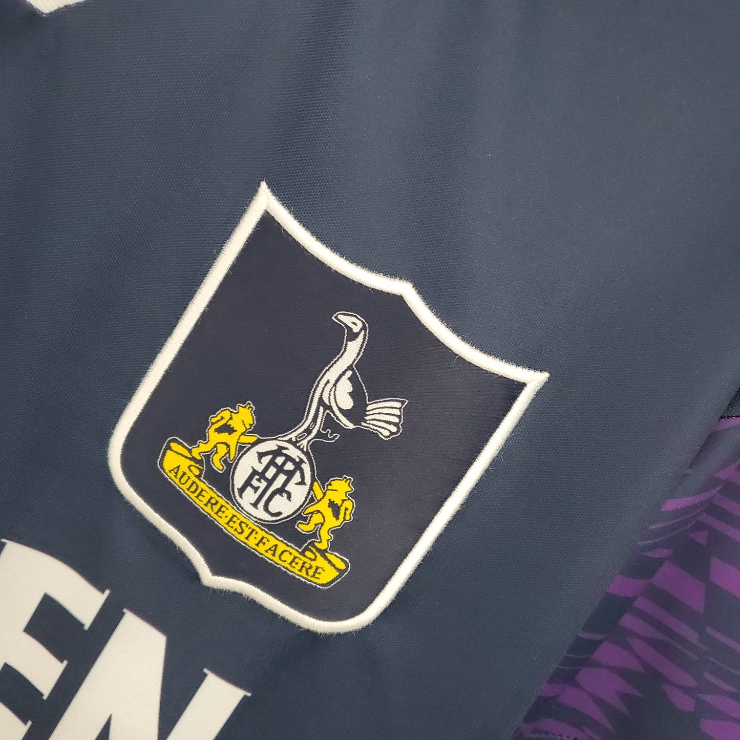 Tottenham Hotspur away jersey. Season 94/95