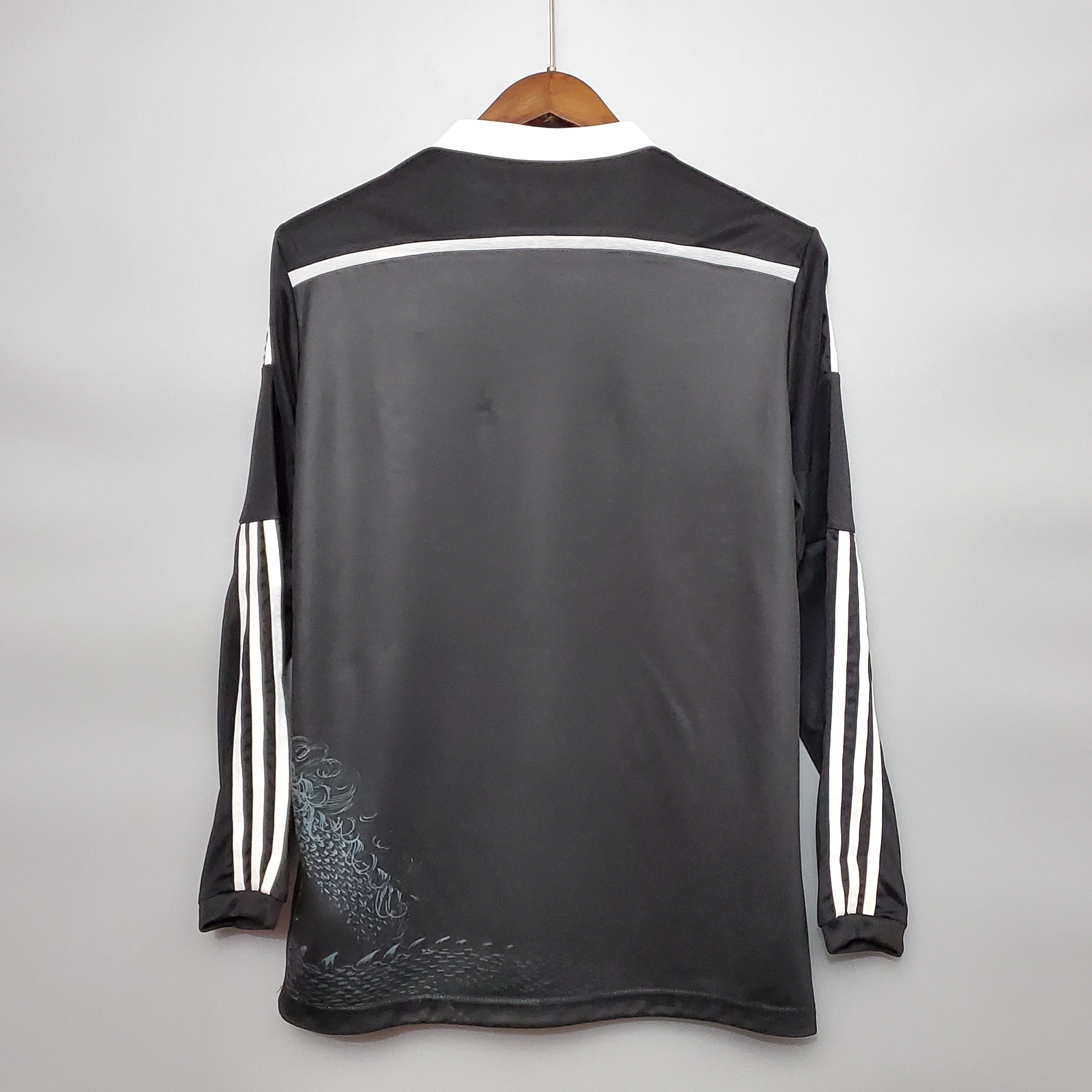 Real Madrid longsleeve third jersey. Season 14/15