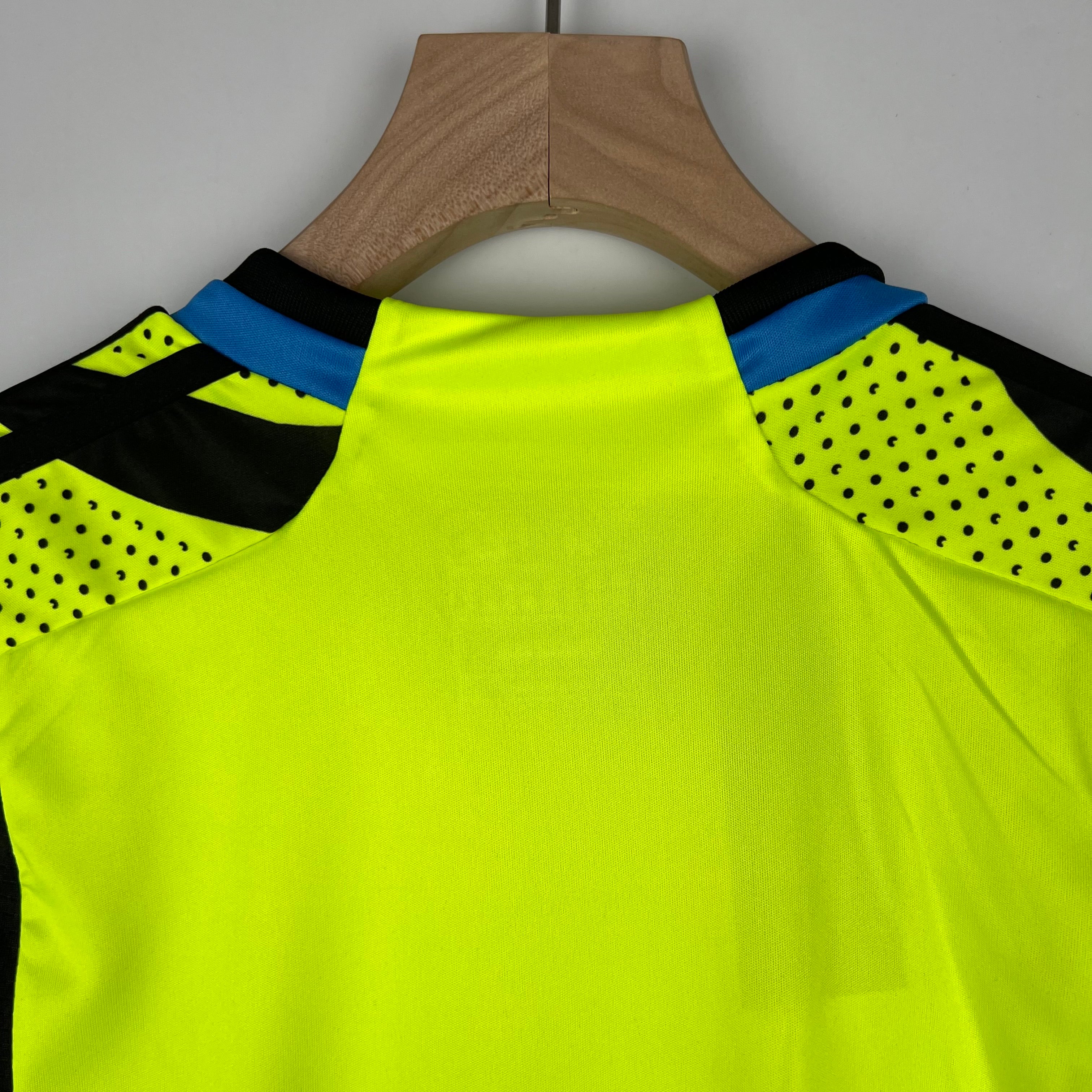Arsenal kids away set. Season 23/24
