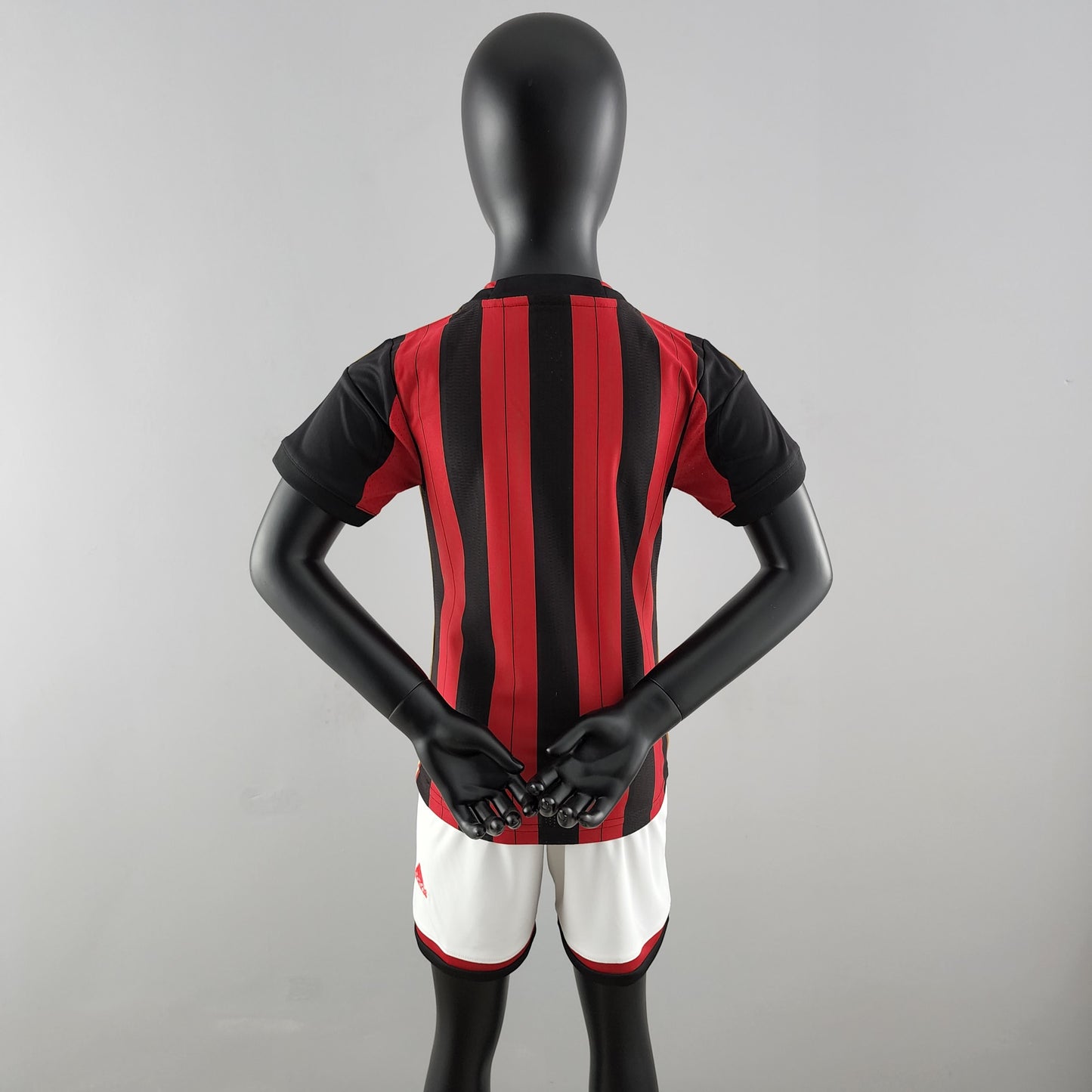 AC Milan home kids set. Season 13/14