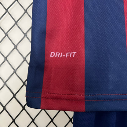 Barcelona home kids set. Season 14/15