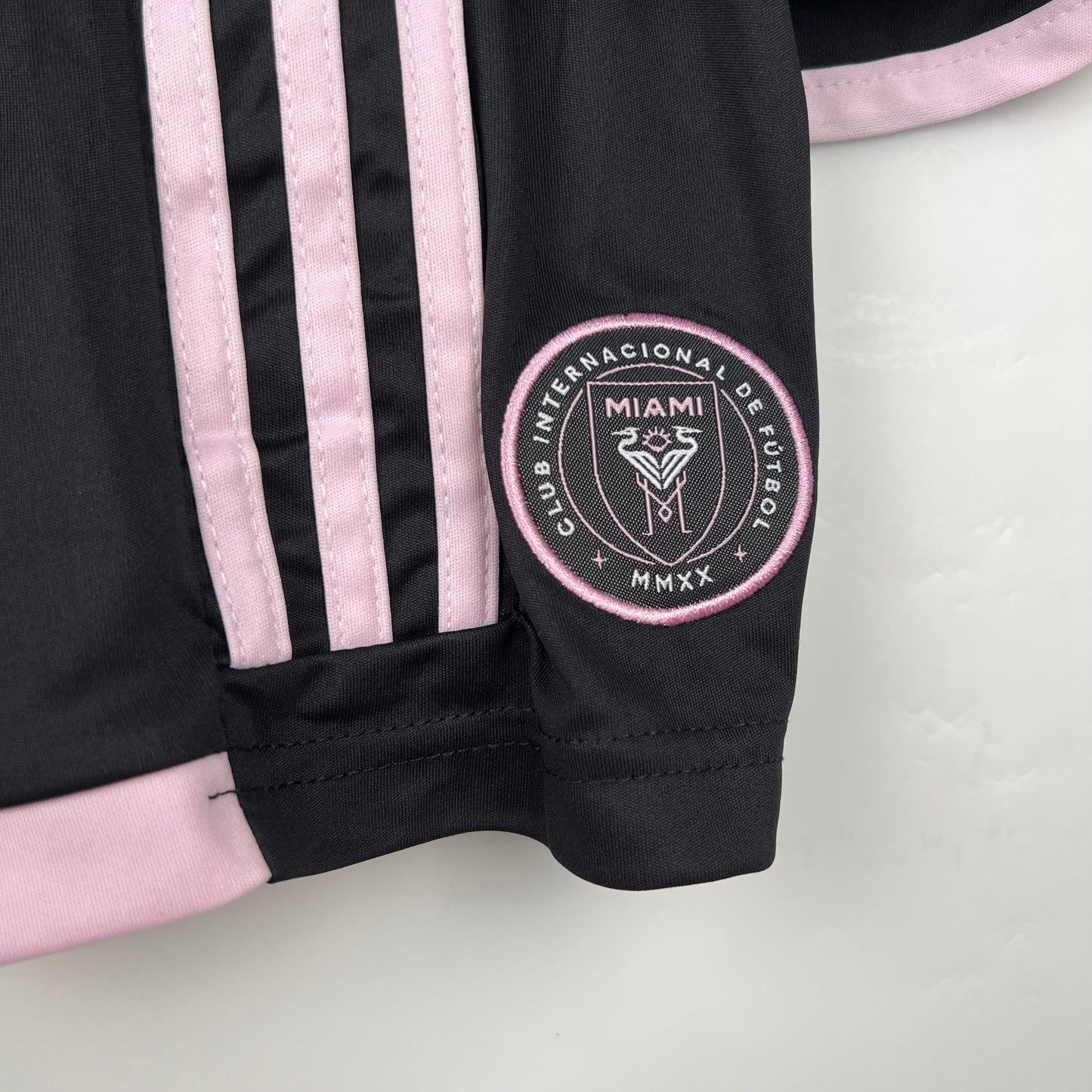 Inter Miami away kids set. Season 23/24