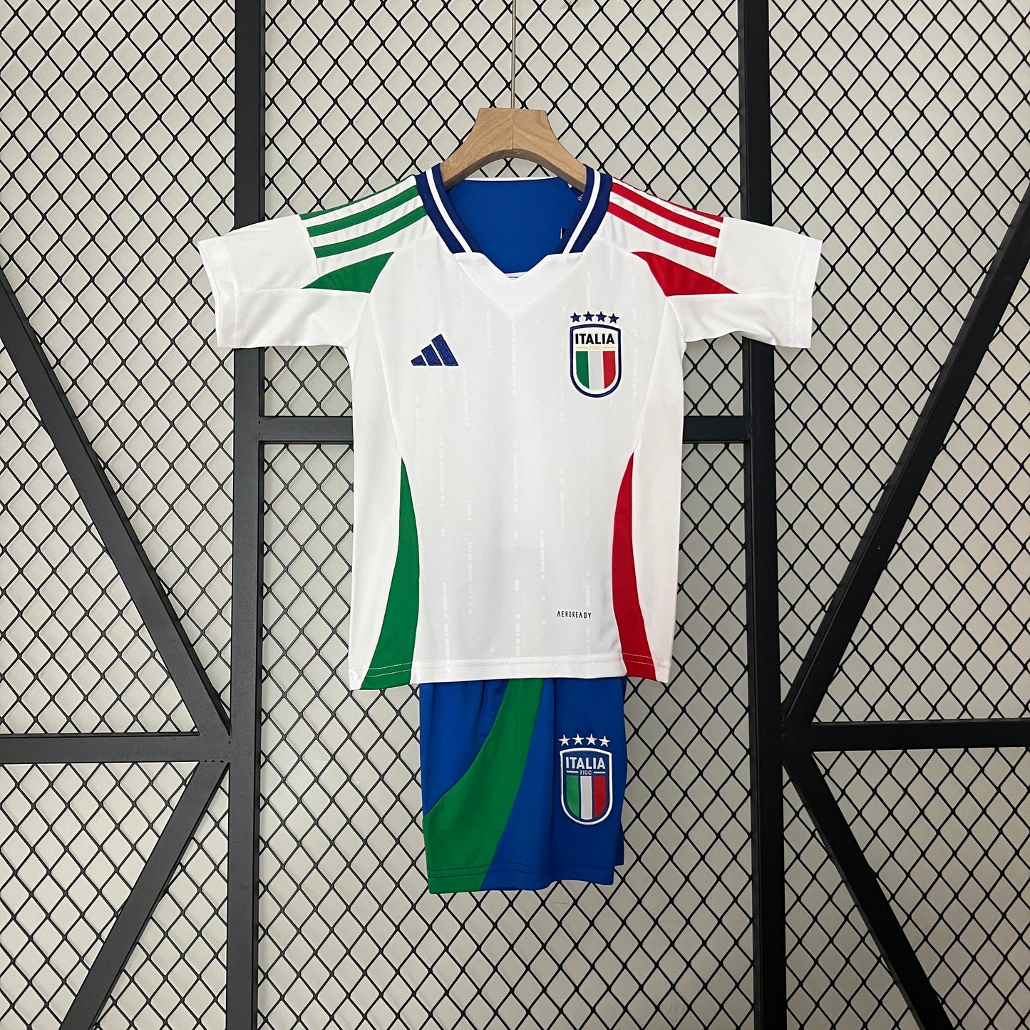 Italy 2024 away kids set.