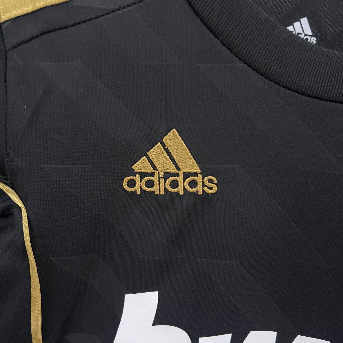 Real Madrid away kids set. Season 11/12