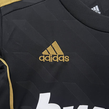 Real Madrid away kids set. Season 11/12