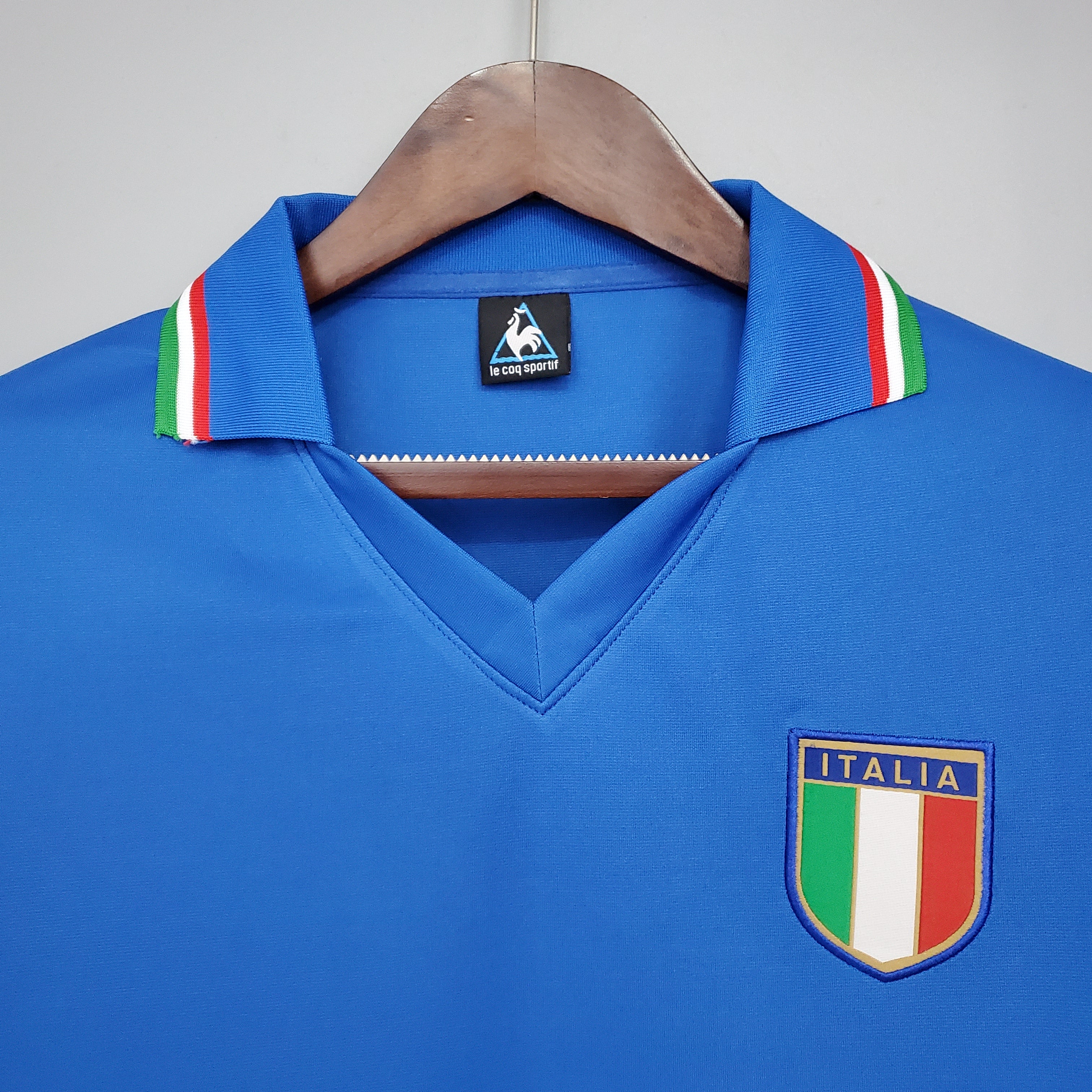 Italy home jersey. Season 82/83