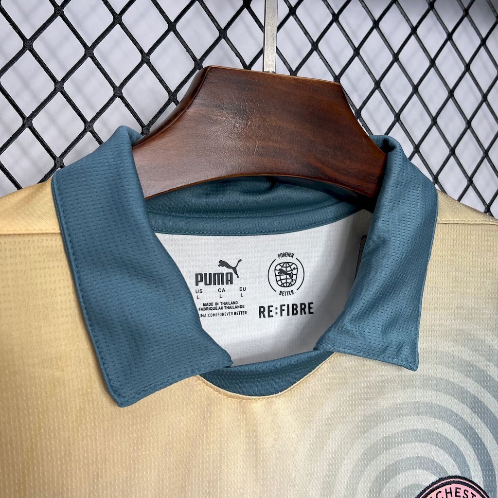 Manchester City third jersey. Season 24/25