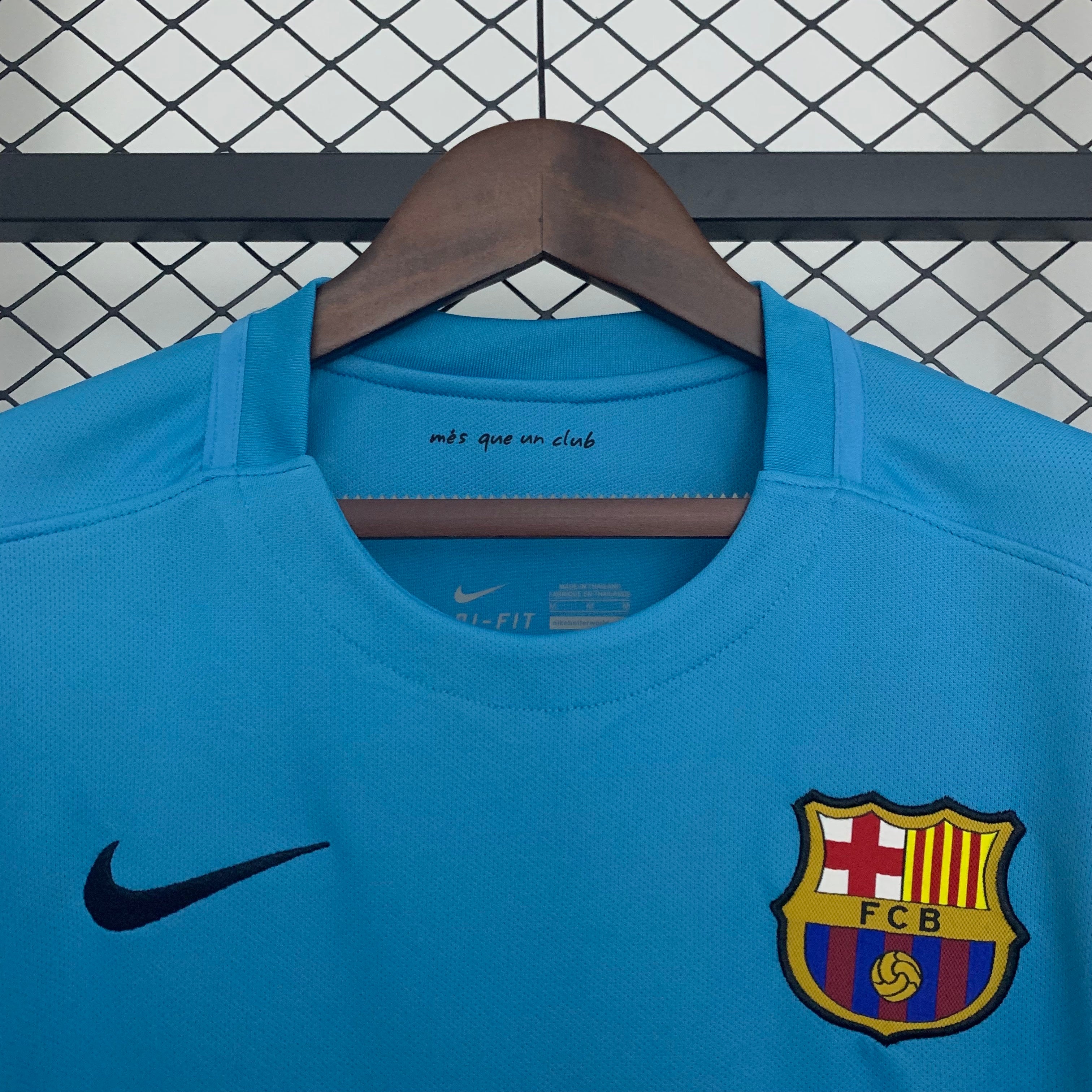 Barcelona third jersey. Season 15/16