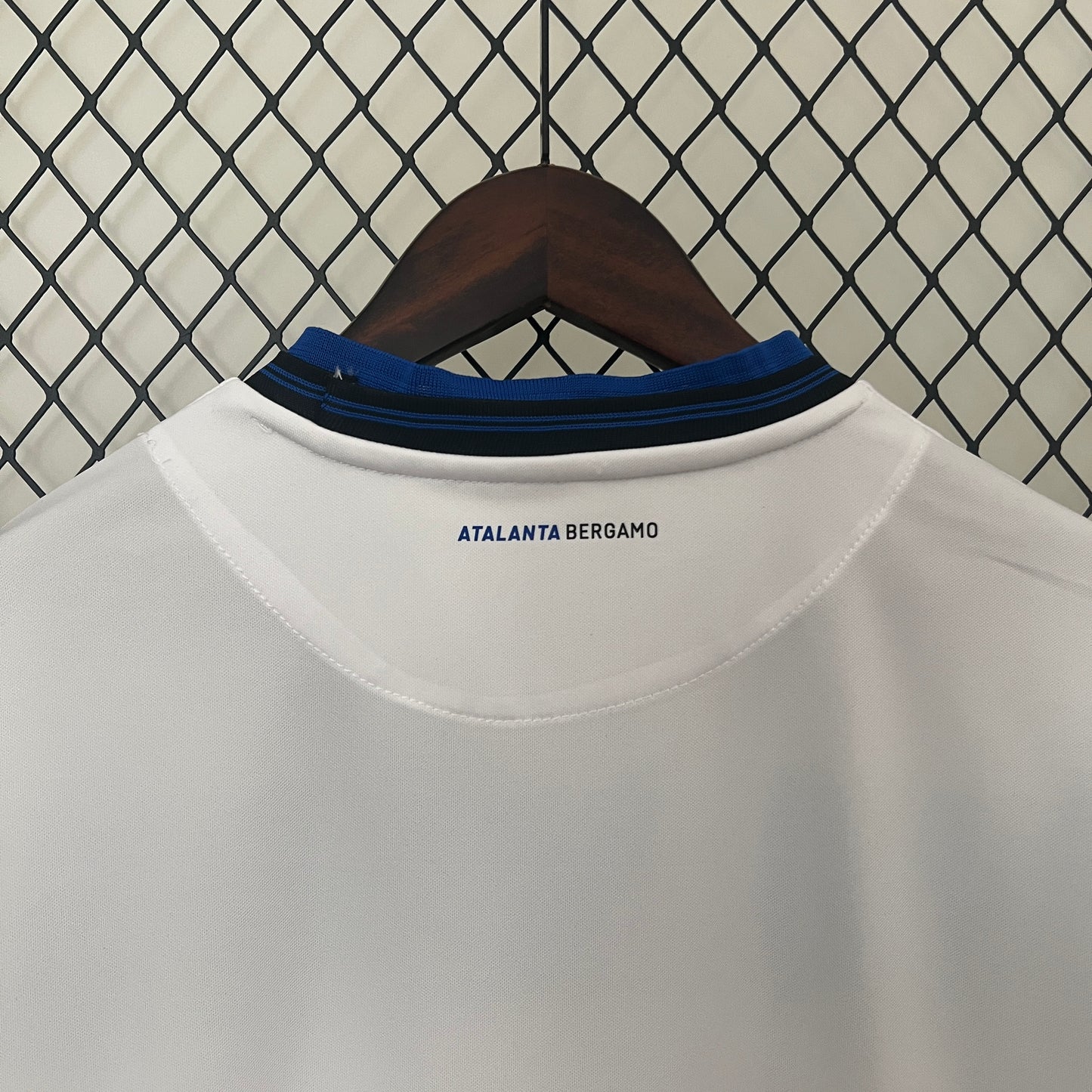 Atalanta away jersey. Season 24/25
