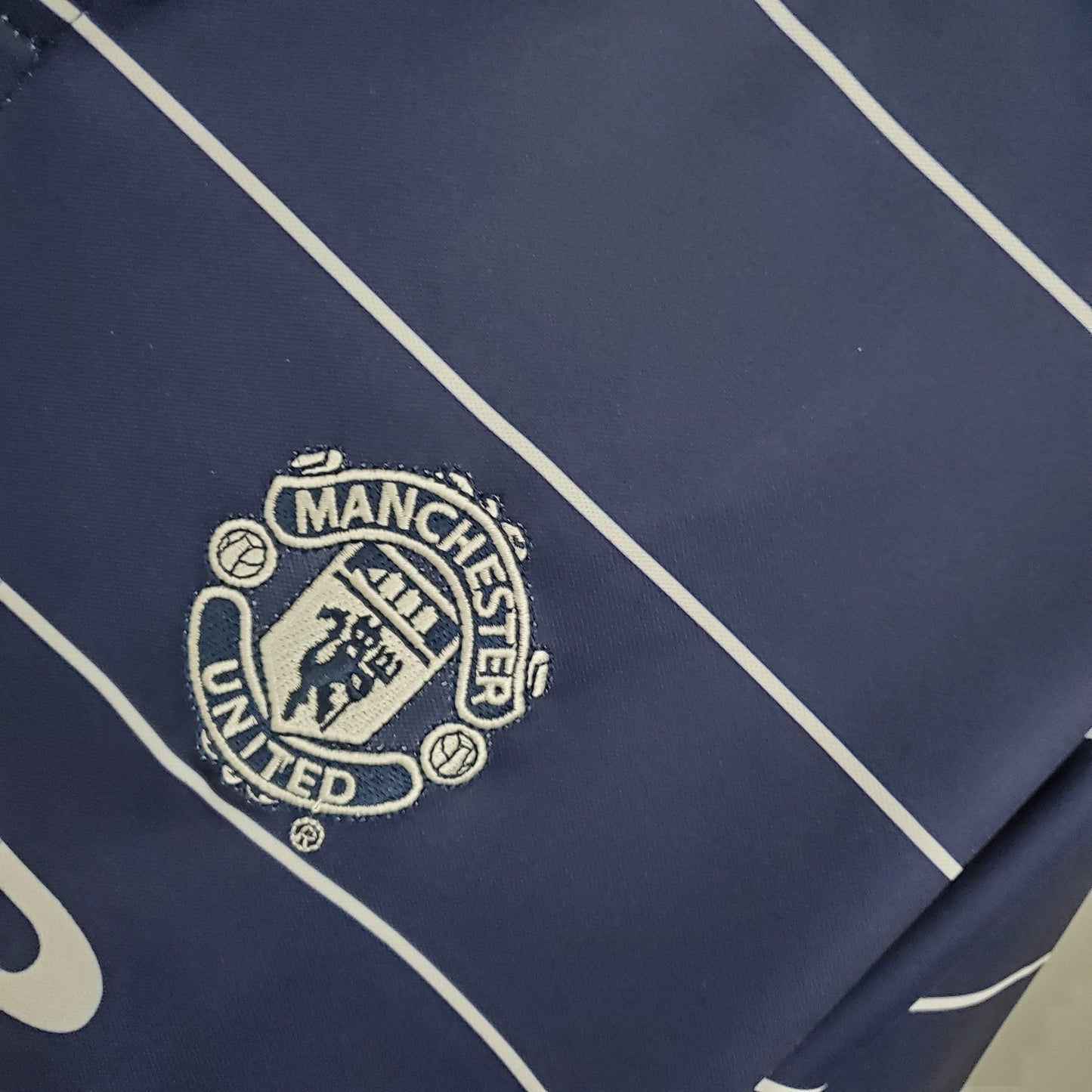 Manchester United away jersey. Season 99/00