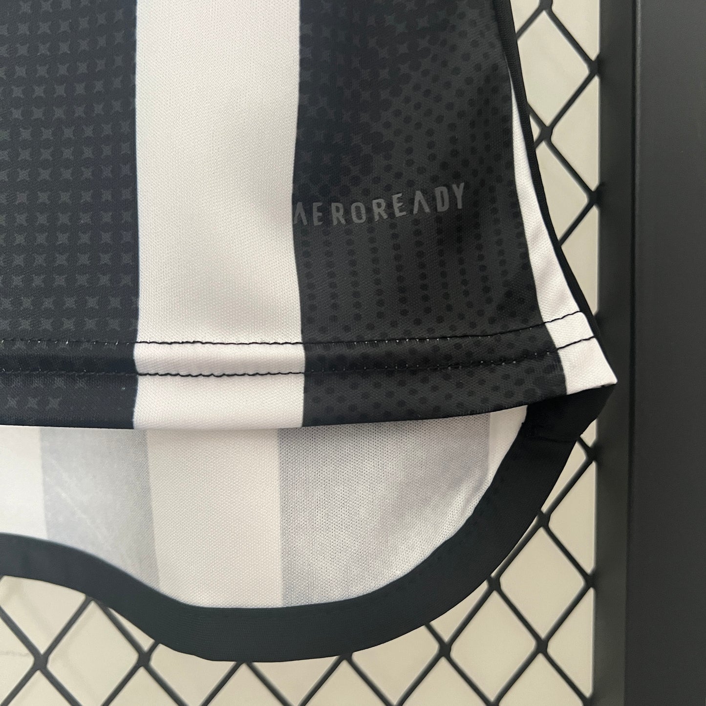 Atletico Mineiro home jersey for women. Season 24/25