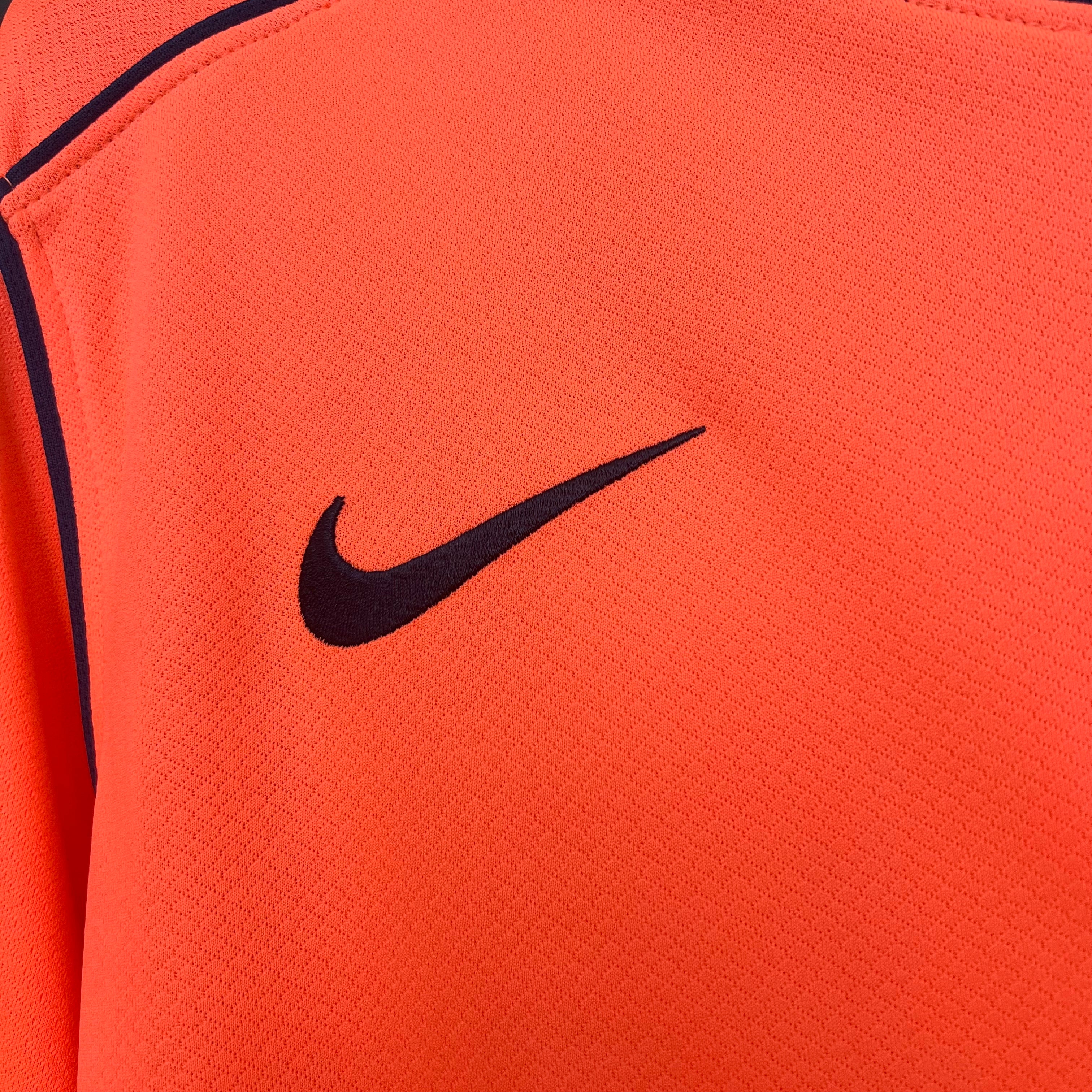 Barcelona third jersey. Season 25/26