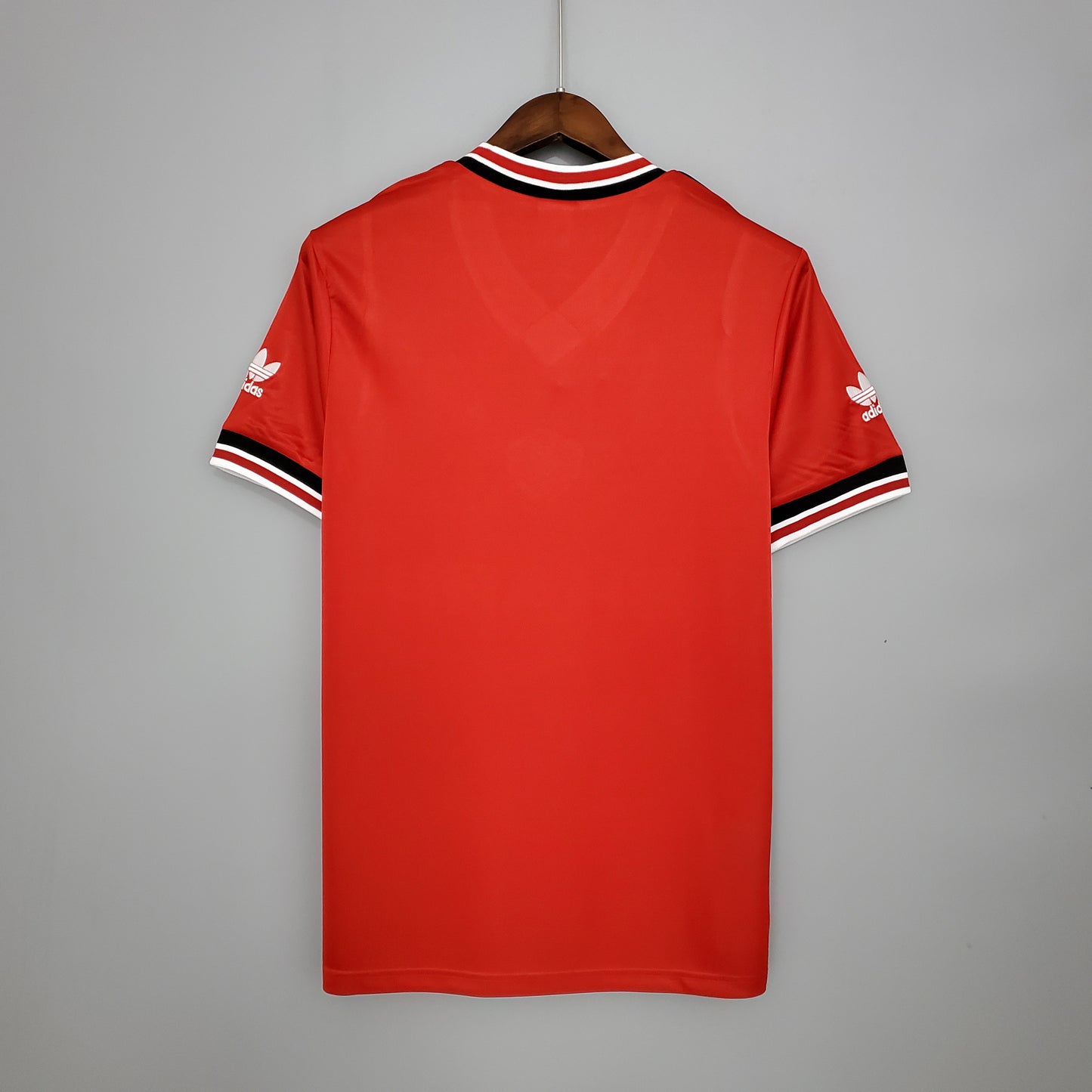 Manchester United home jersey. Season 85/86