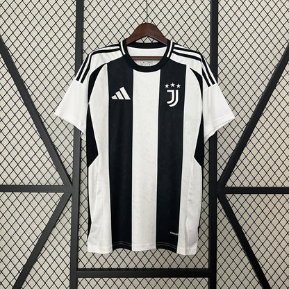 Juventus home jersey. Season 24/25