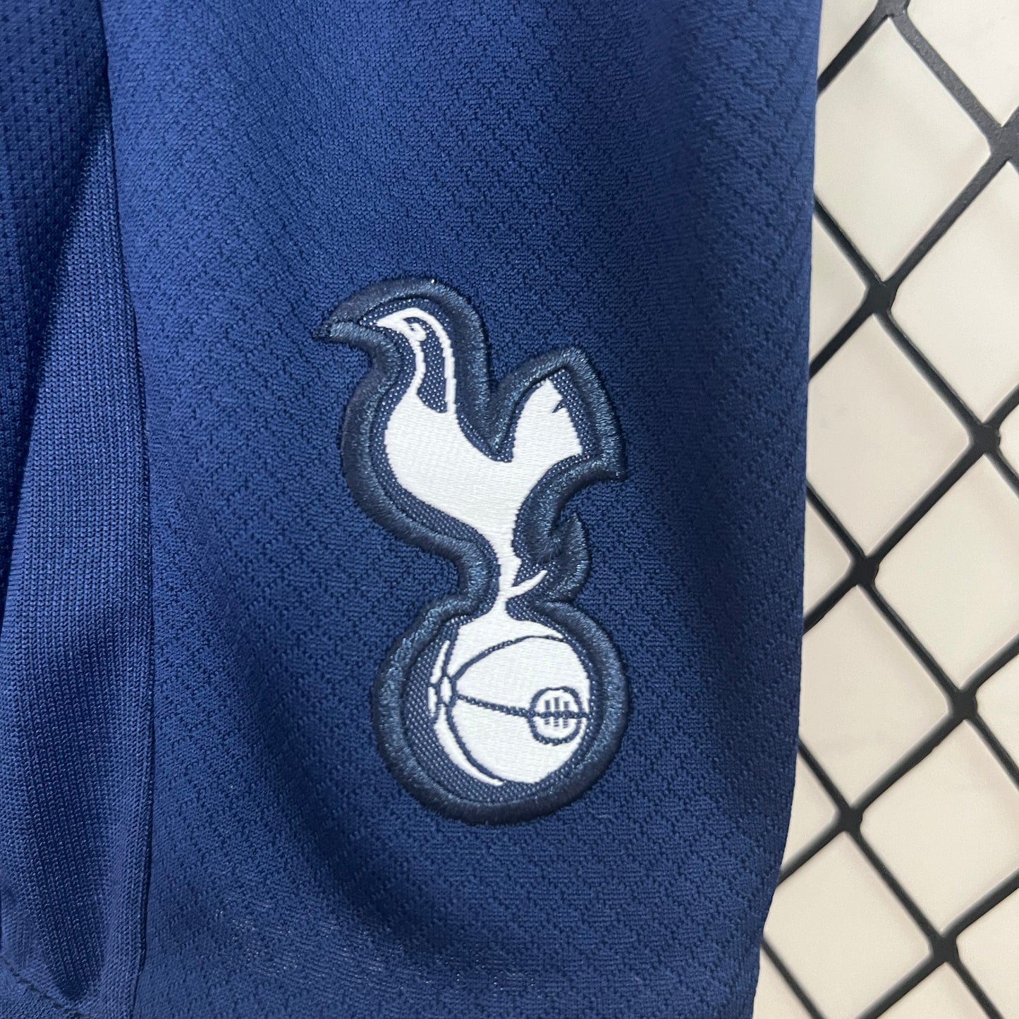 Tottenham Hotspur home kids set. Season 24/25