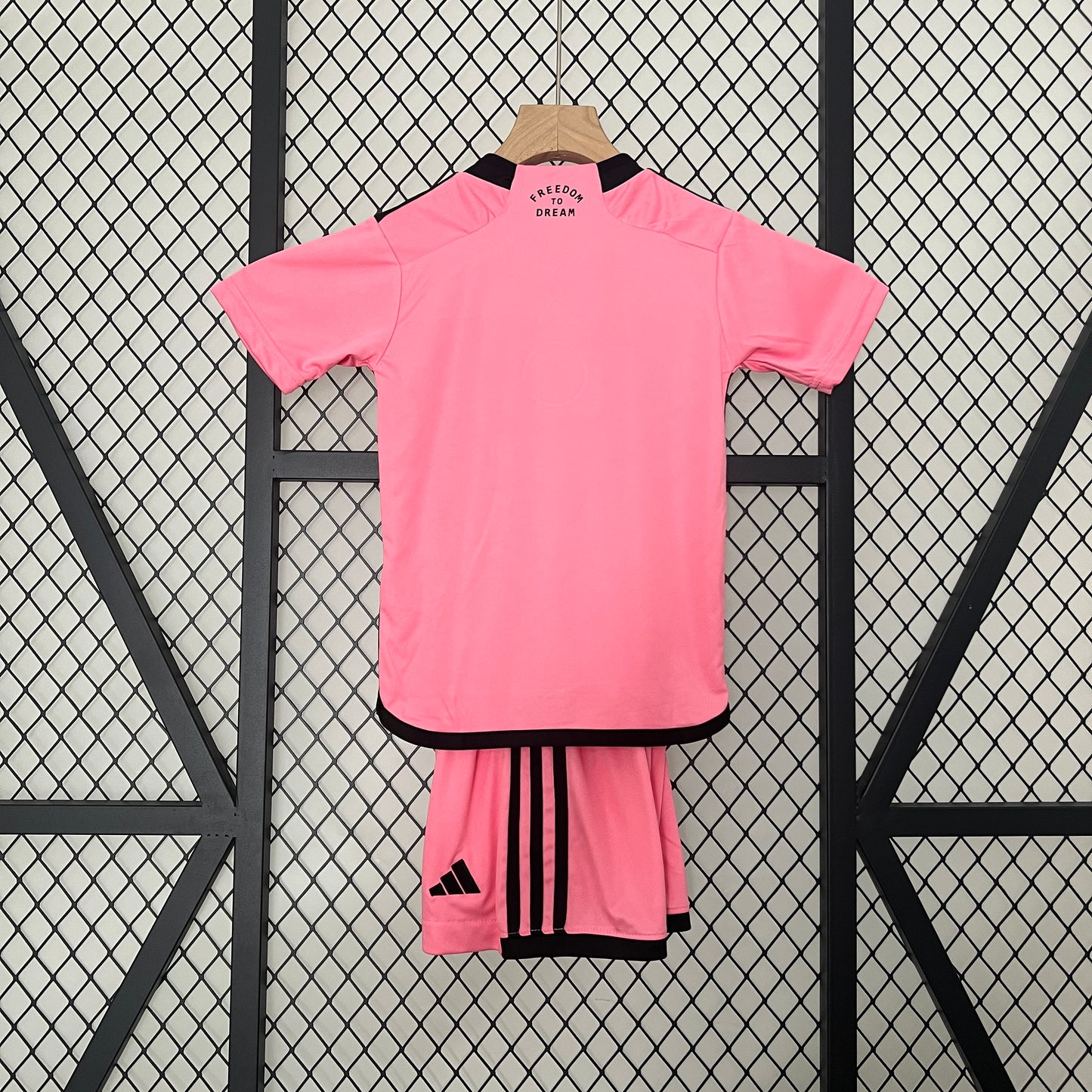 Inter Miami home kids set. Season 24/25