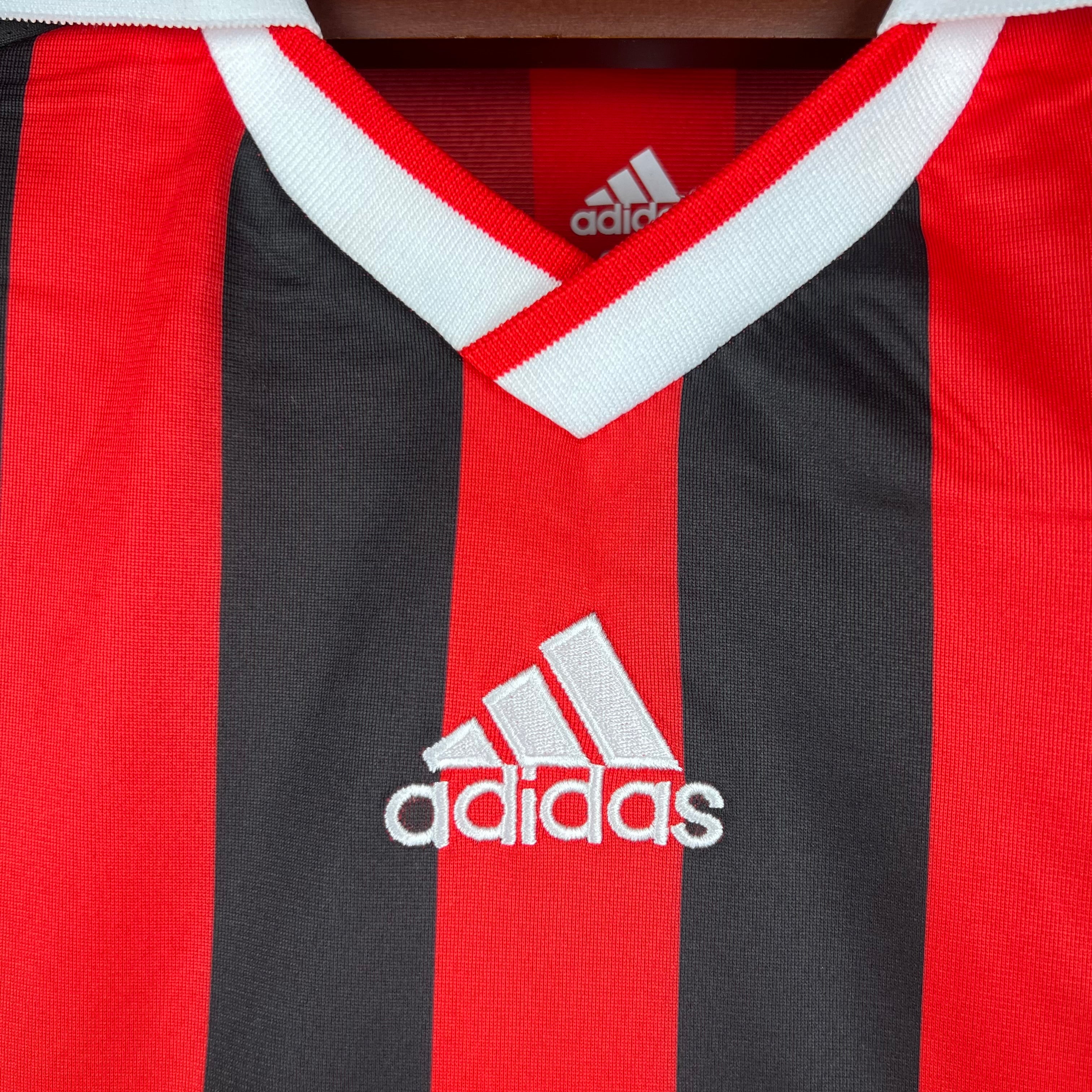 AC Milan longsleeve home jersey. Season 09/10