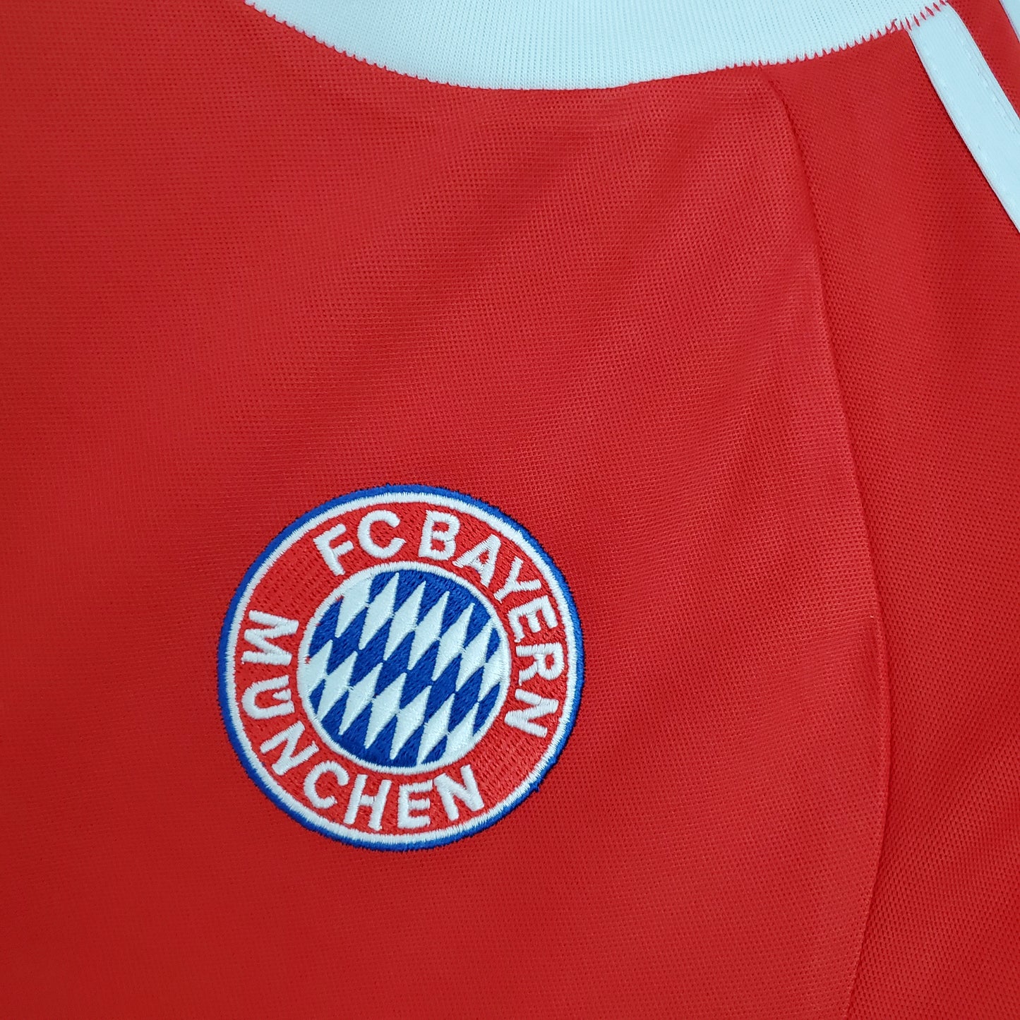 Bayern Munich home jersey. Season 00/01