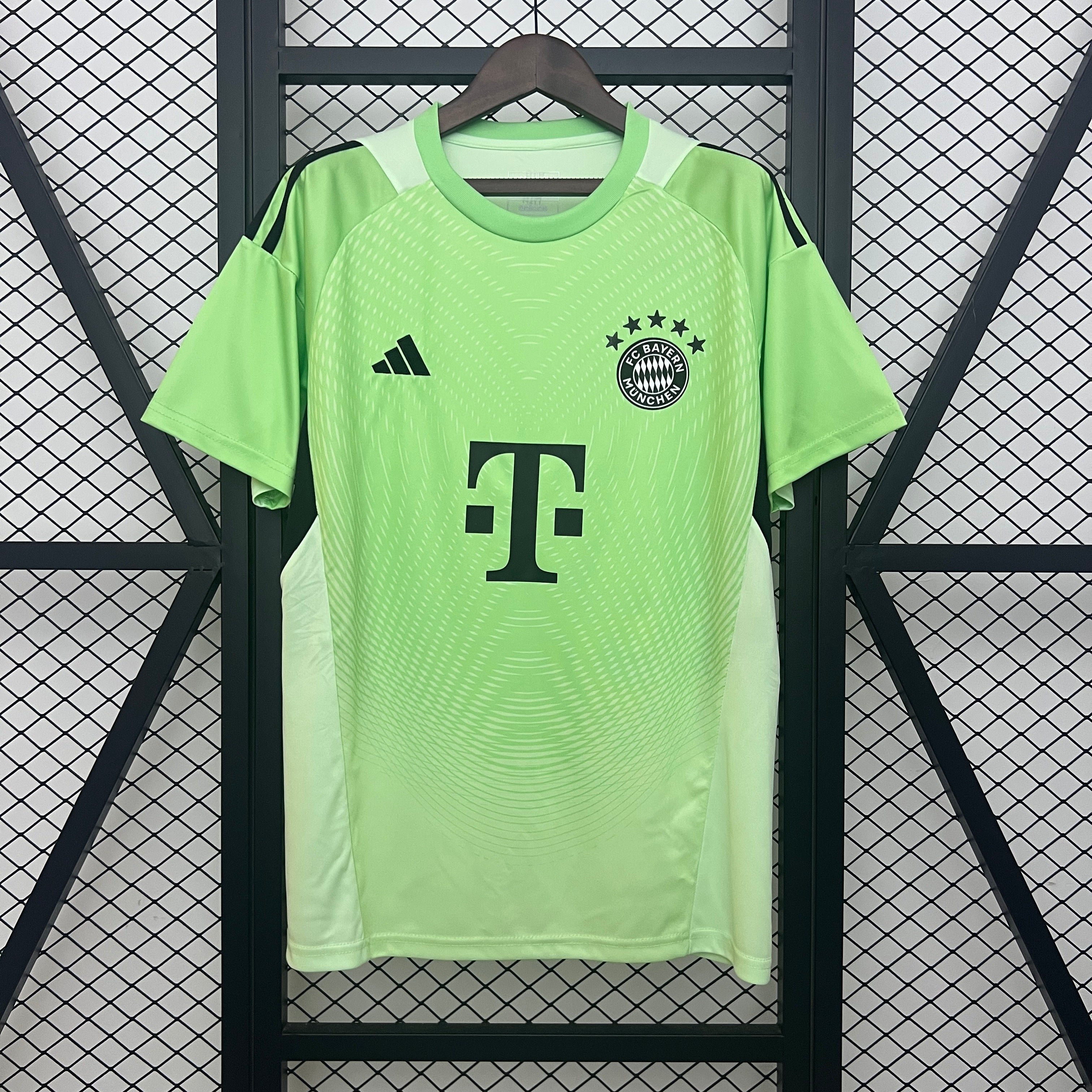 Bayern Munich goalkeeper home jersey. Season 25/26