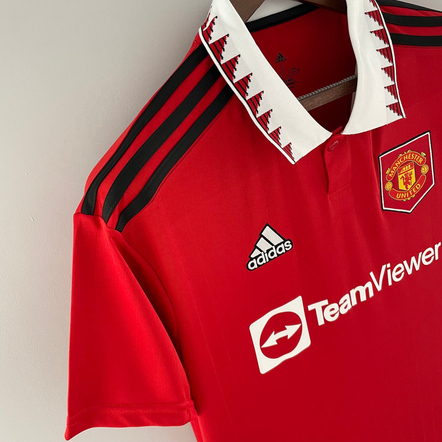 Manchester United home jersey. Season 22/23
