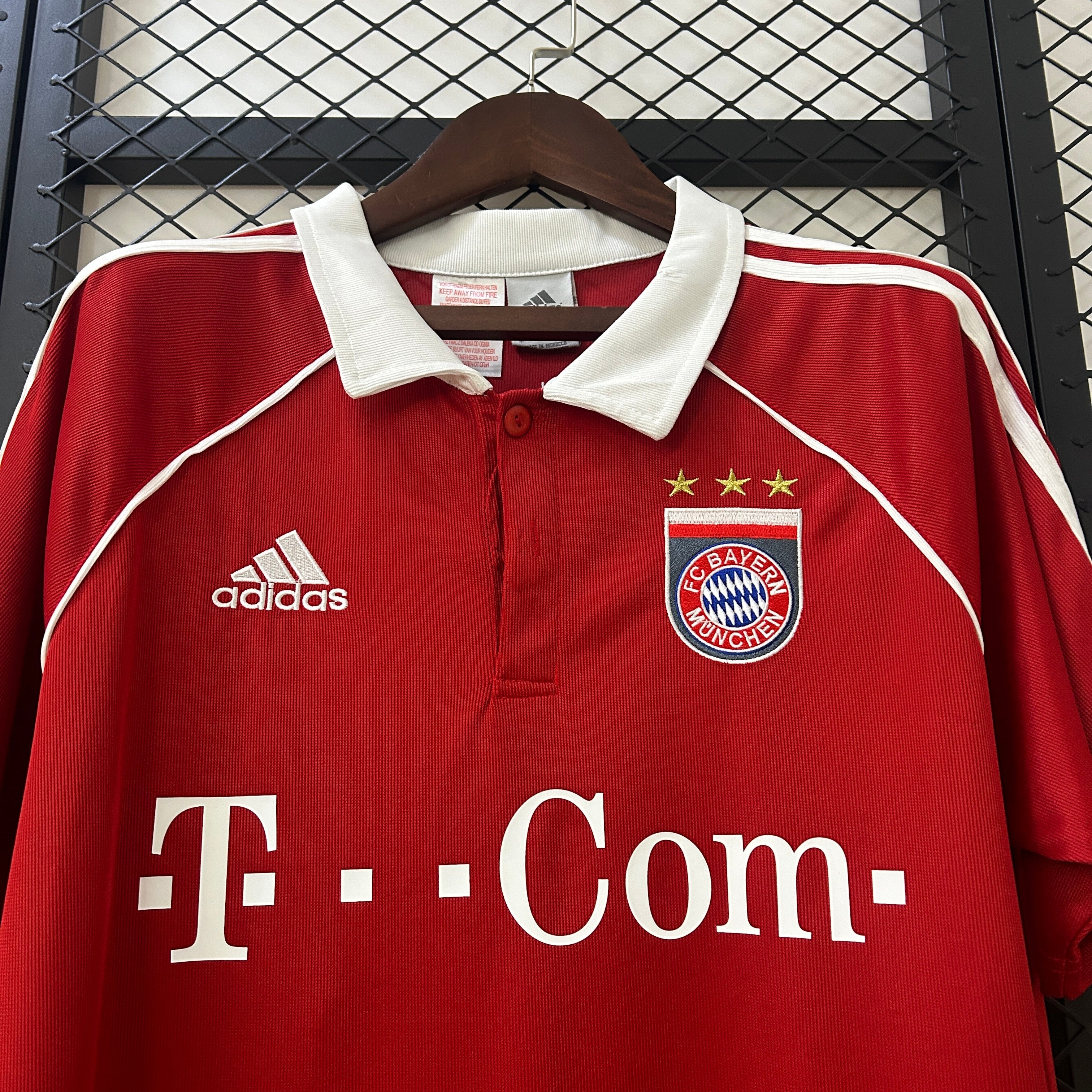 Bayern Munich home jersey. Season 05/06