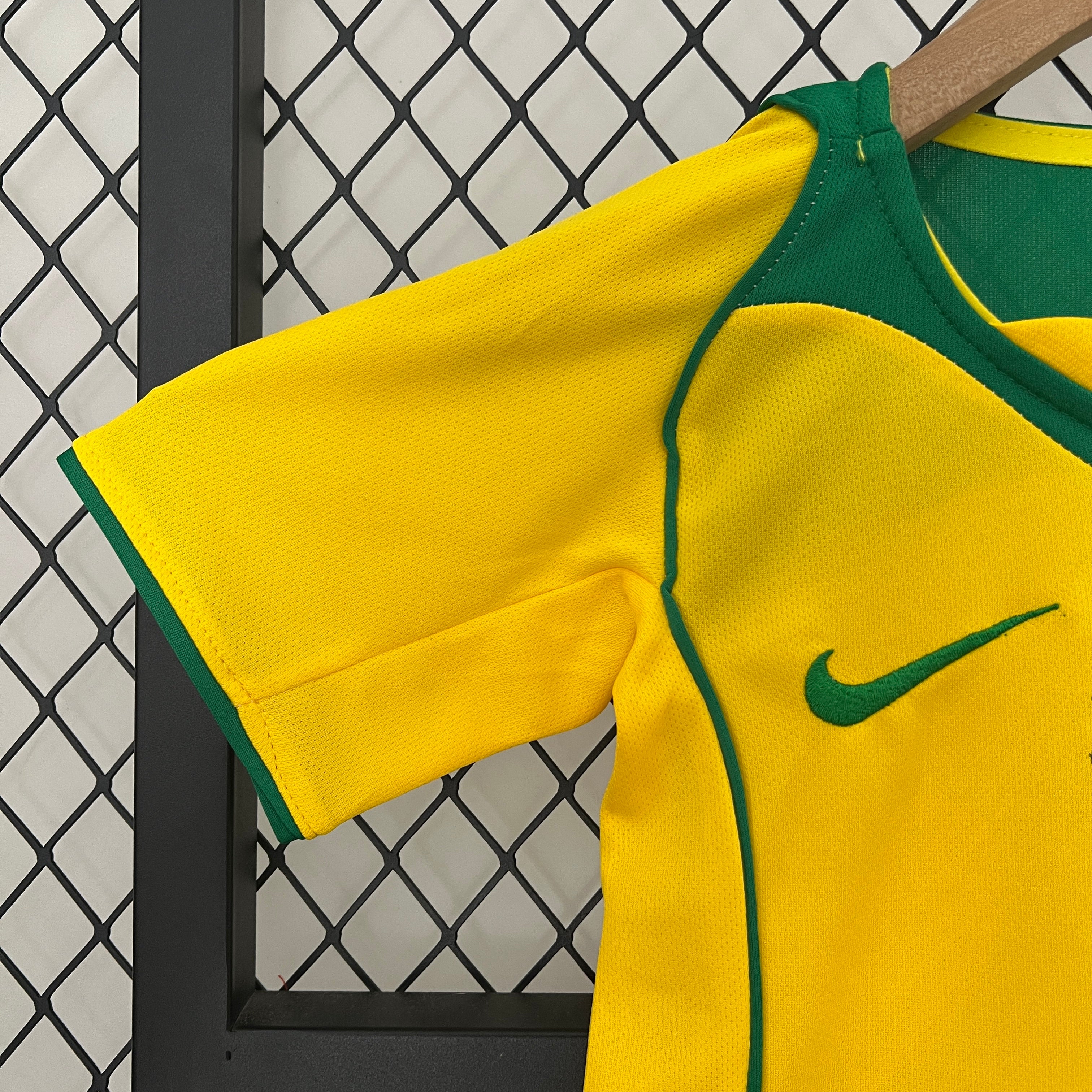 Brazil 2004 home kids set