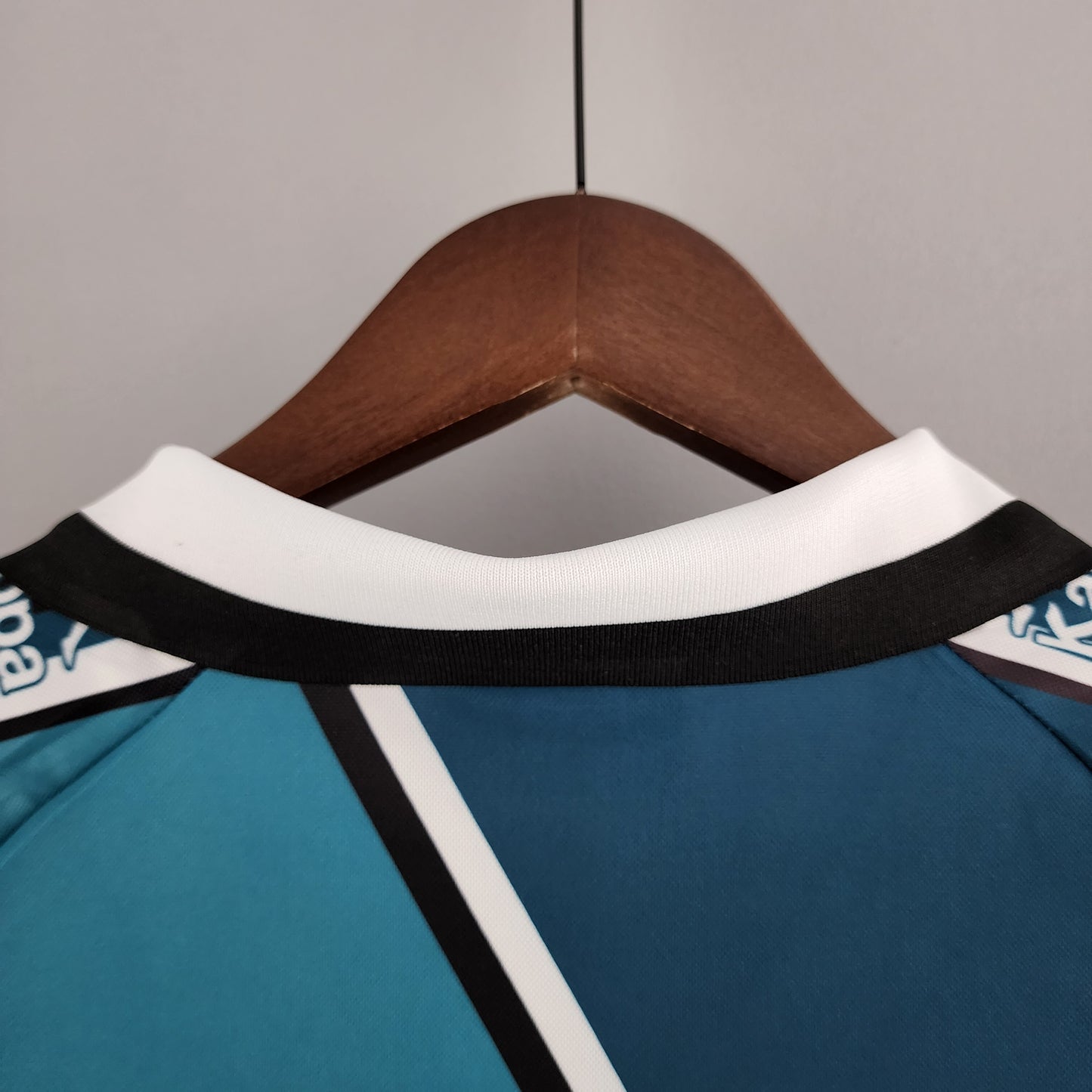 Real Betis away jersey. Season 95/97