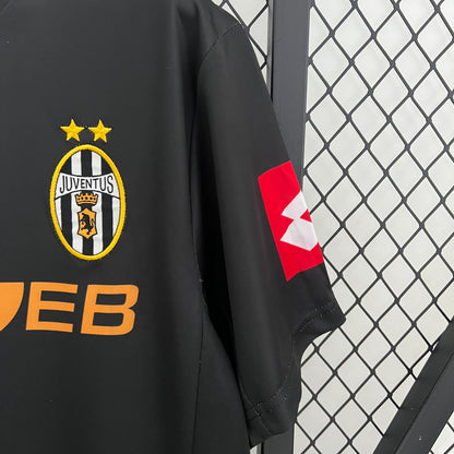 Juventus away jersey. Season 01/02