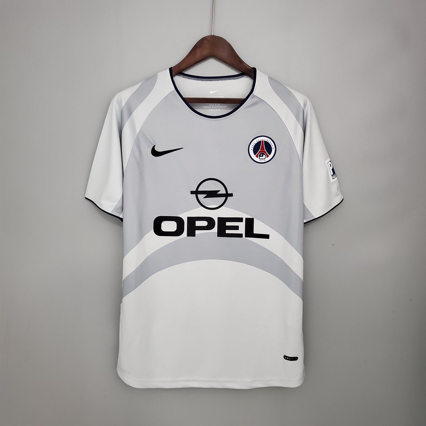 PSG away jersey. Season 01/02