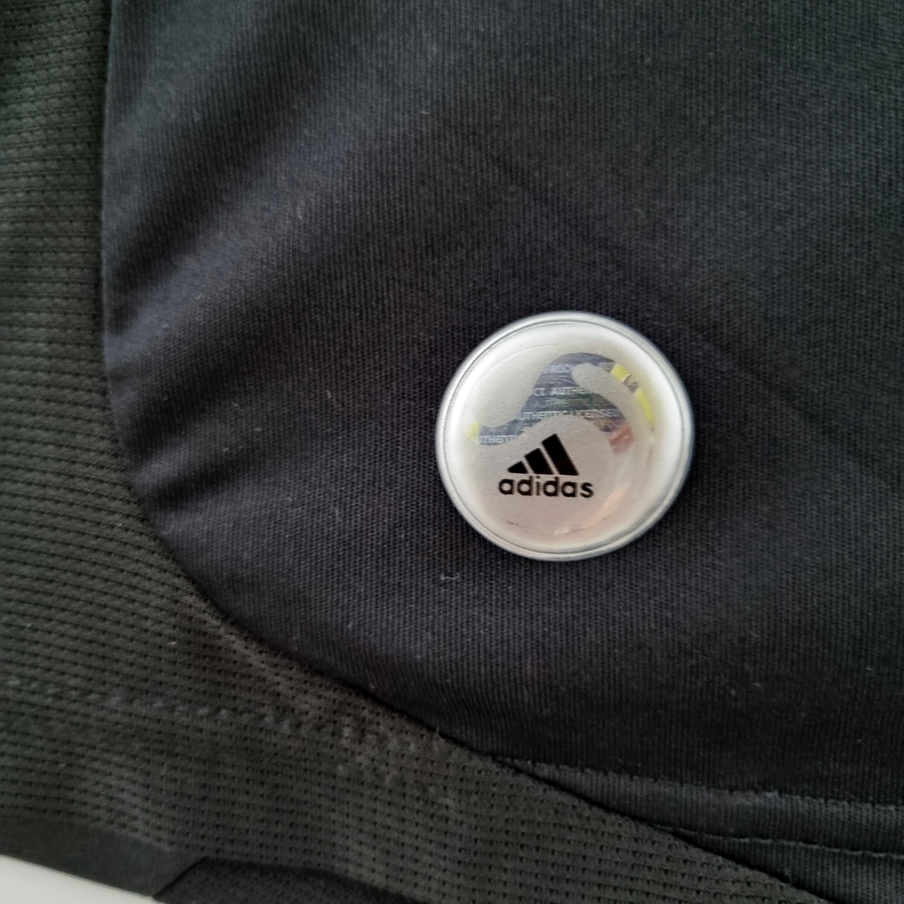 Real Madrid away jersey. Season 09/10