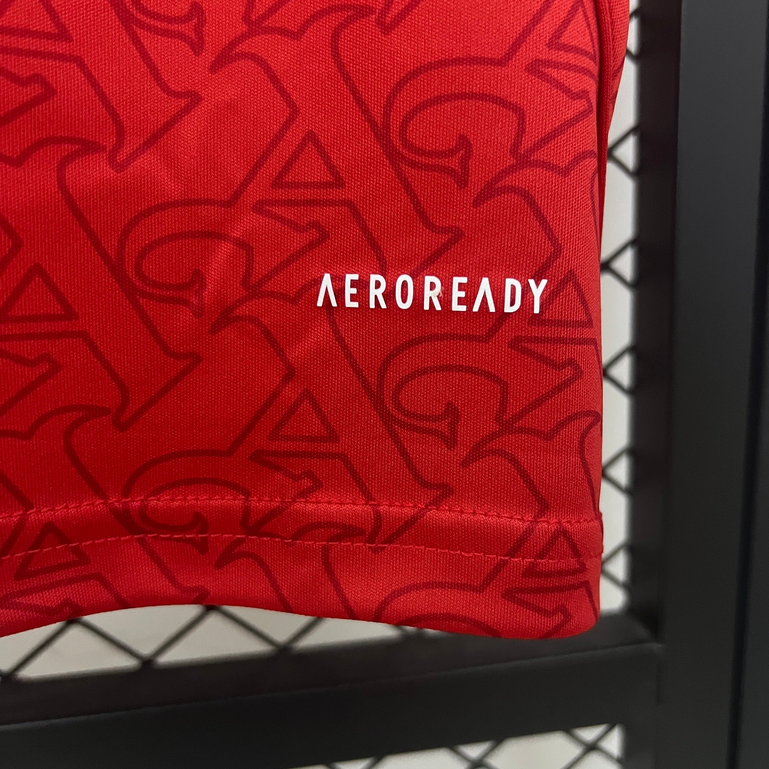 Arsenal home jersey. Season 25/26