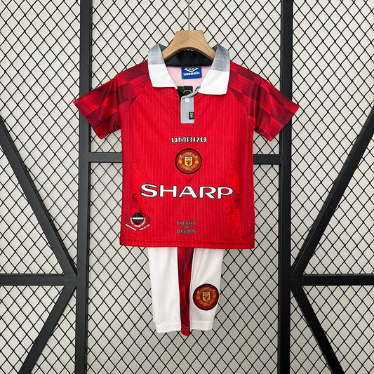 Manchester United home kids set. Season 94/95