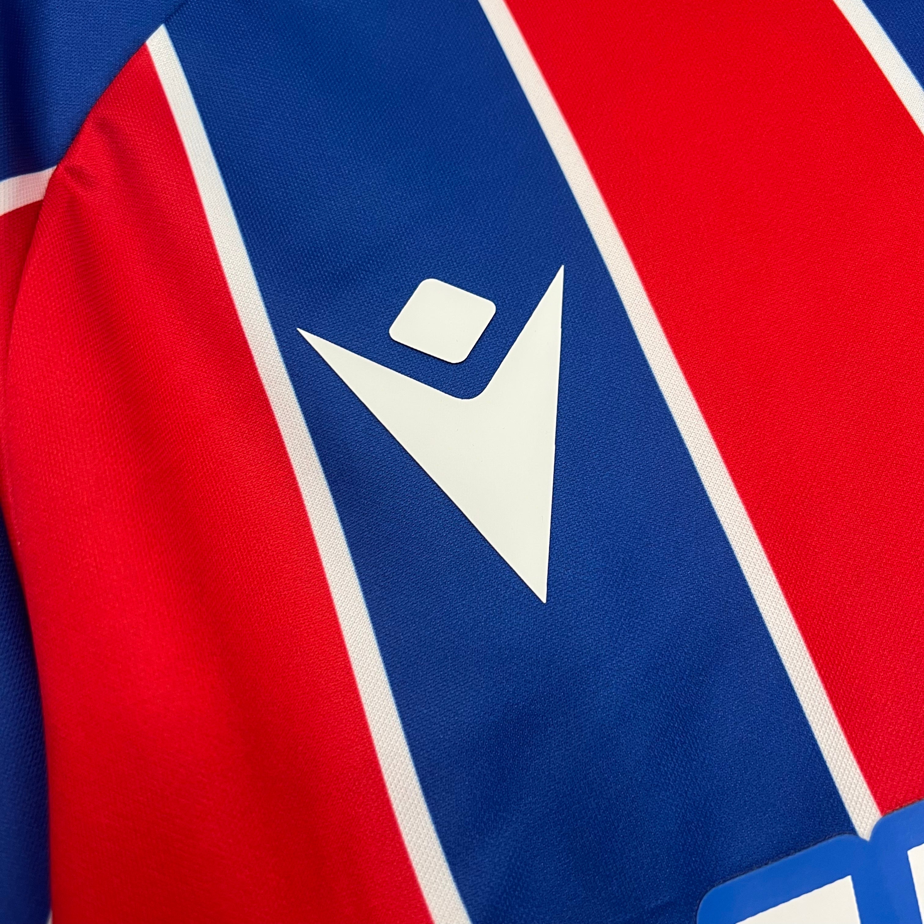 Crystal Palace home jersey. Season 25/26
