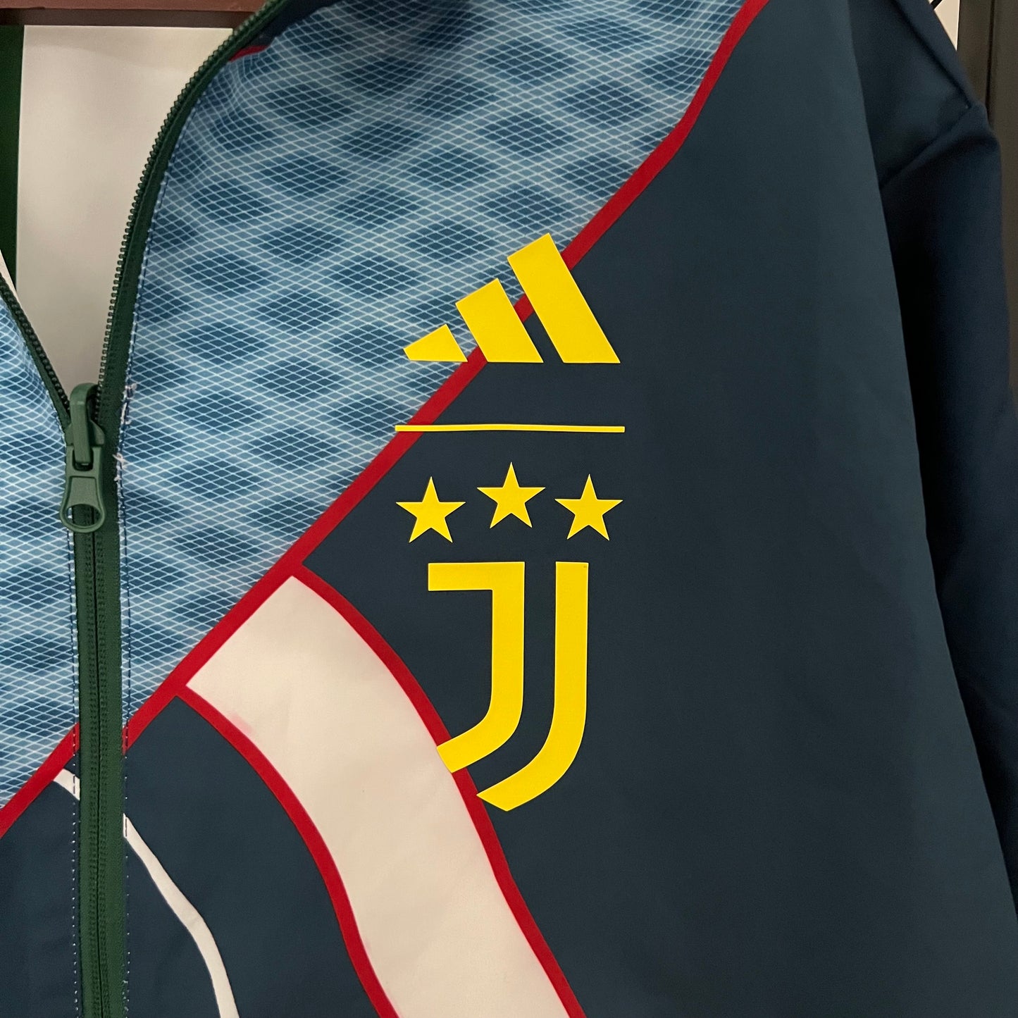 Juventus double-sided windbreaker