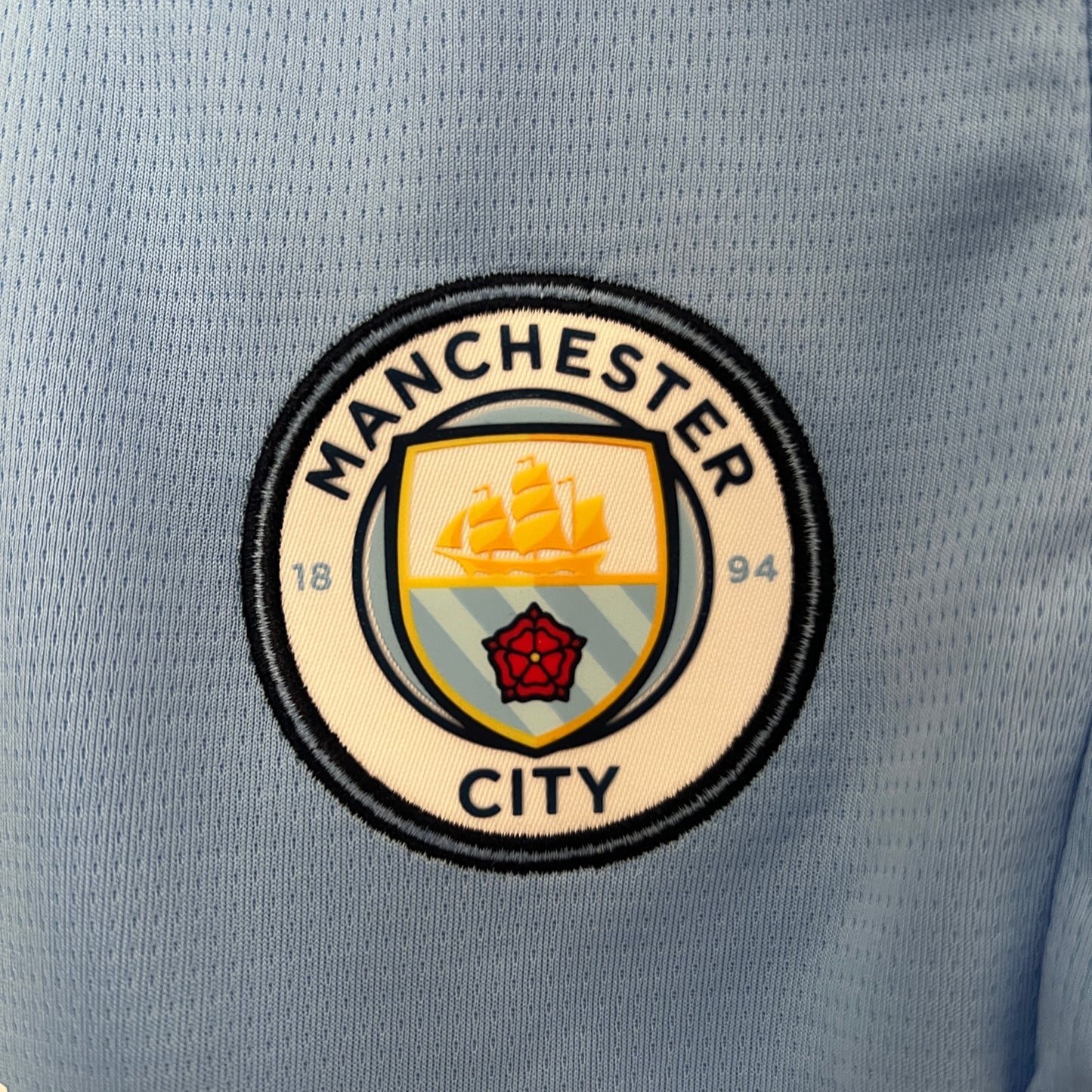Manchester City home kids set. Season 24/25