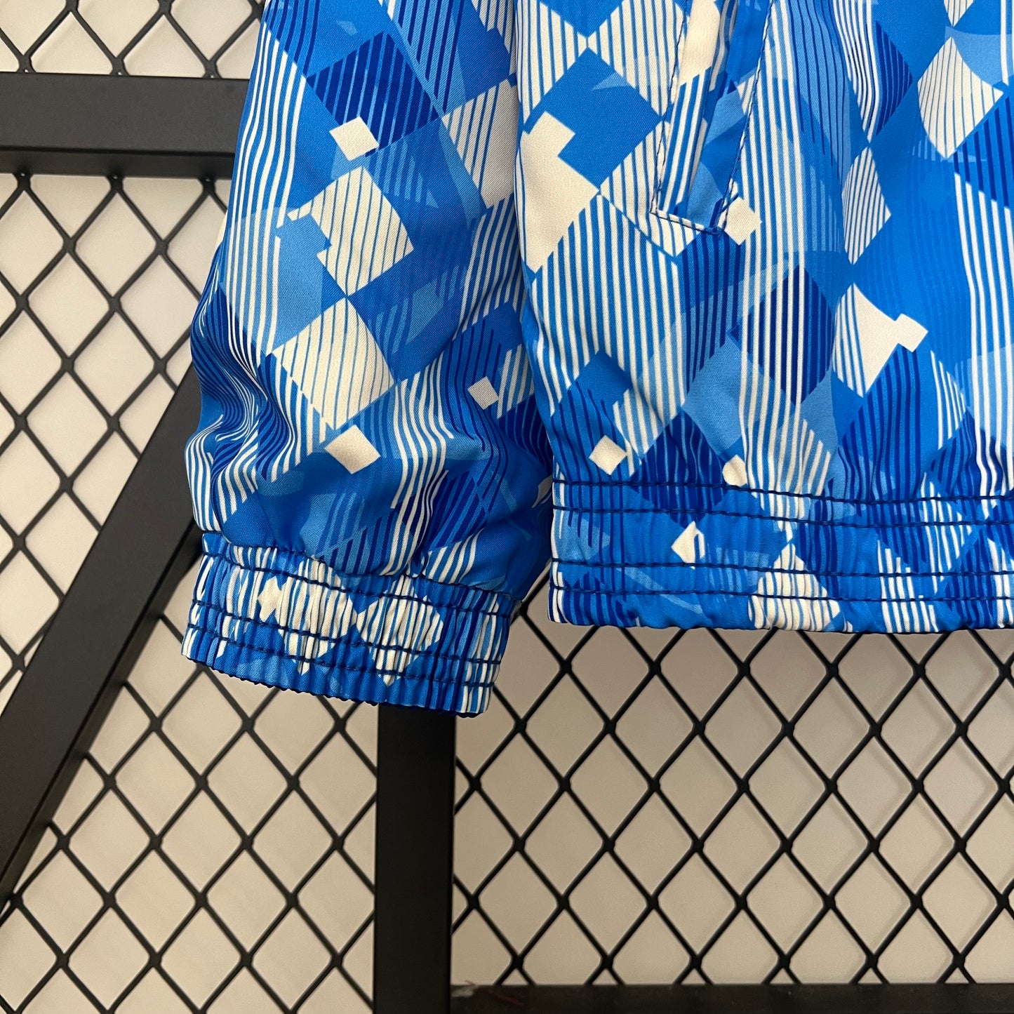 England double-sided Windbreaker