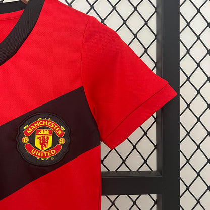 Manchester United home kids set. Season 09/10