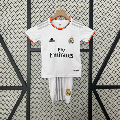 Real Madrid home kids set. Season 13/14