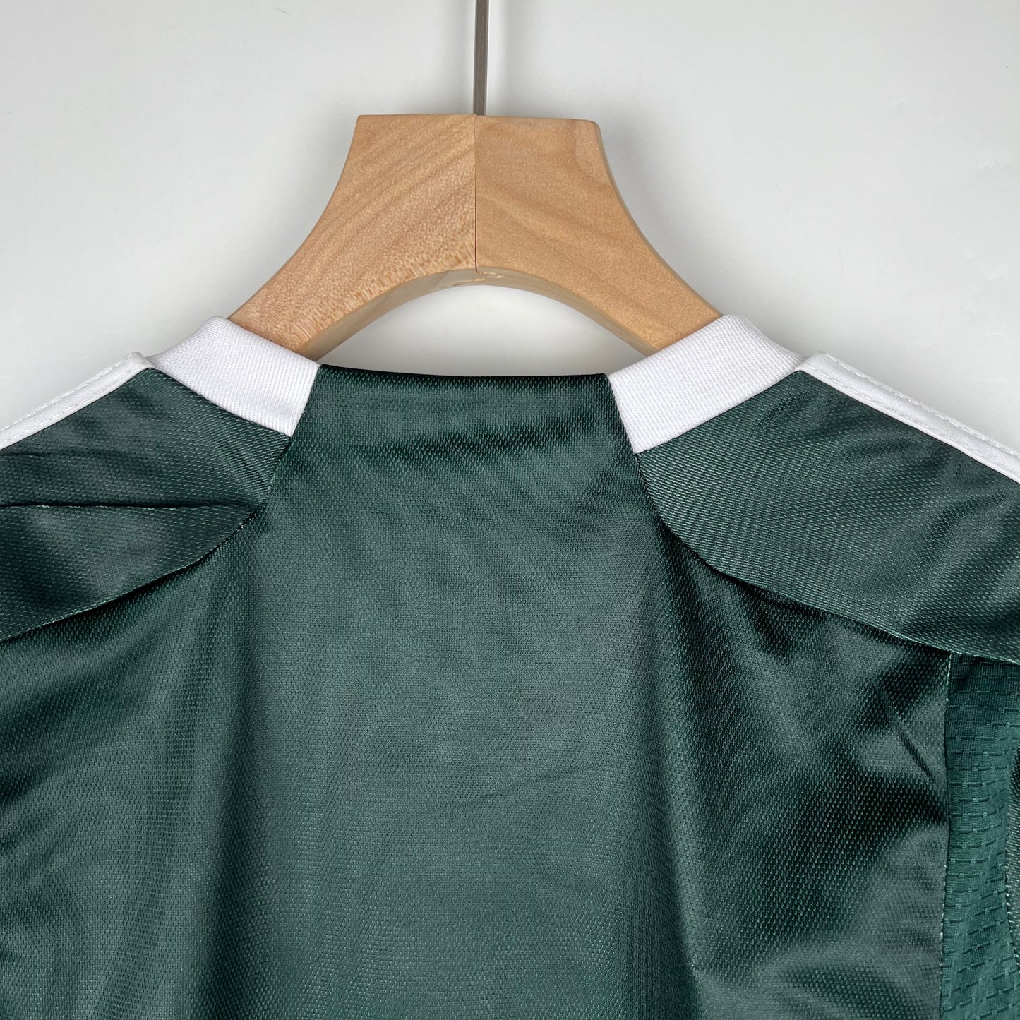 Manchester United Kids away set. Season 23/24