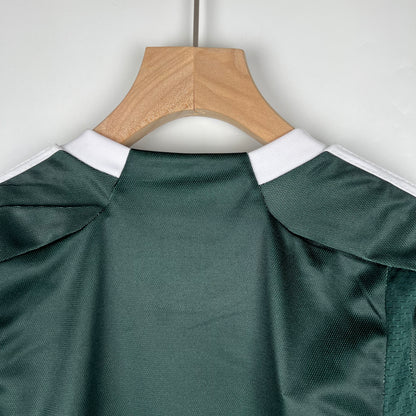 Manchester United Kids away set. Season 23/24