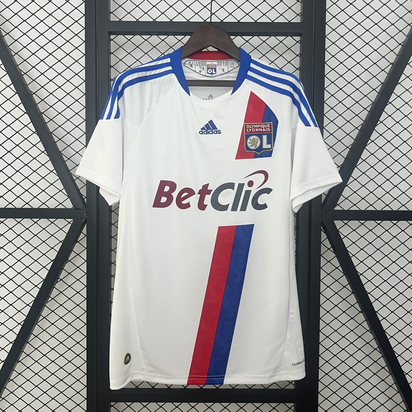 Olympique Lyon home jersey. Season 10/11