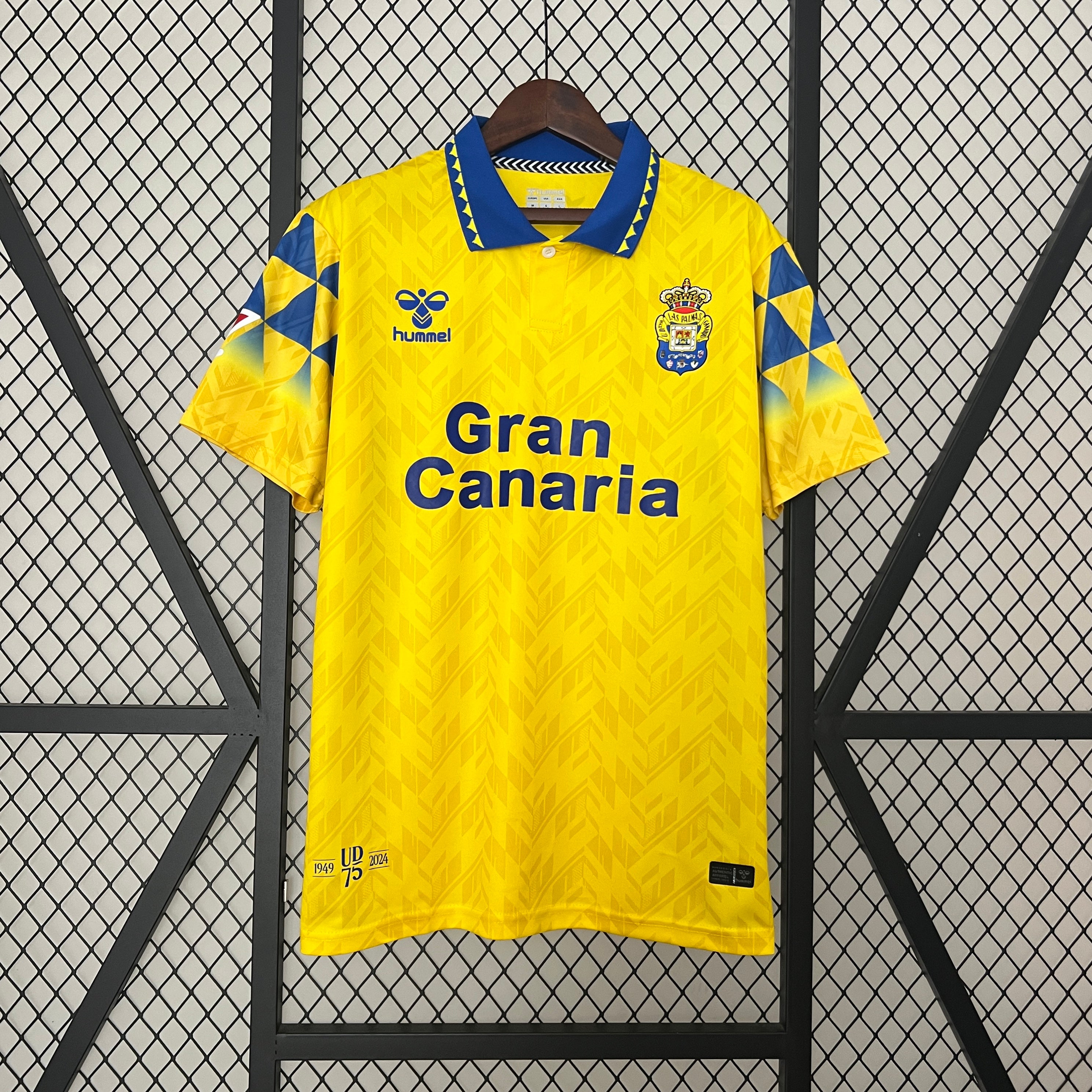 Las Palmas home jersey. Season 24/25
