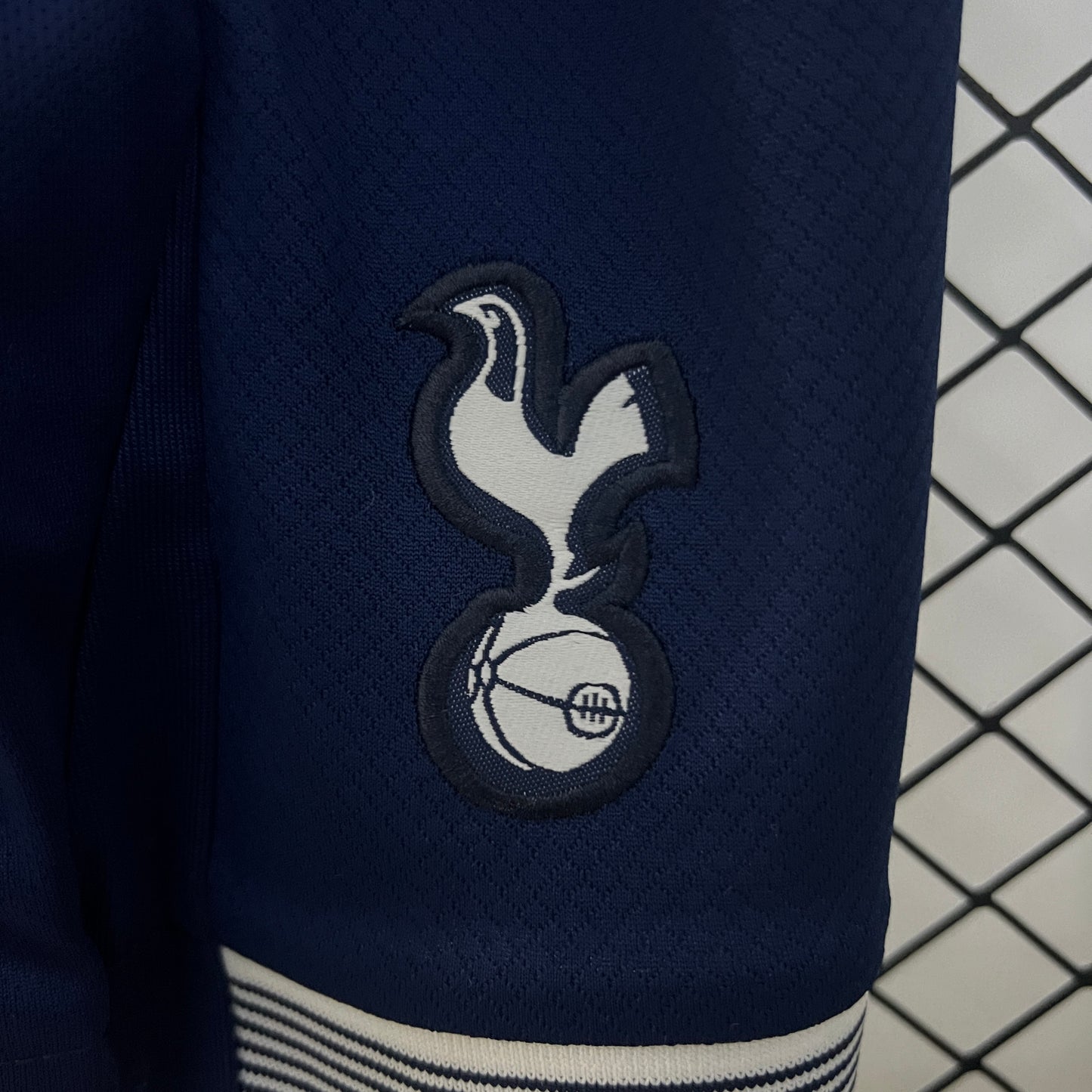Tottenham Hotspur home kids set. Season 24/25