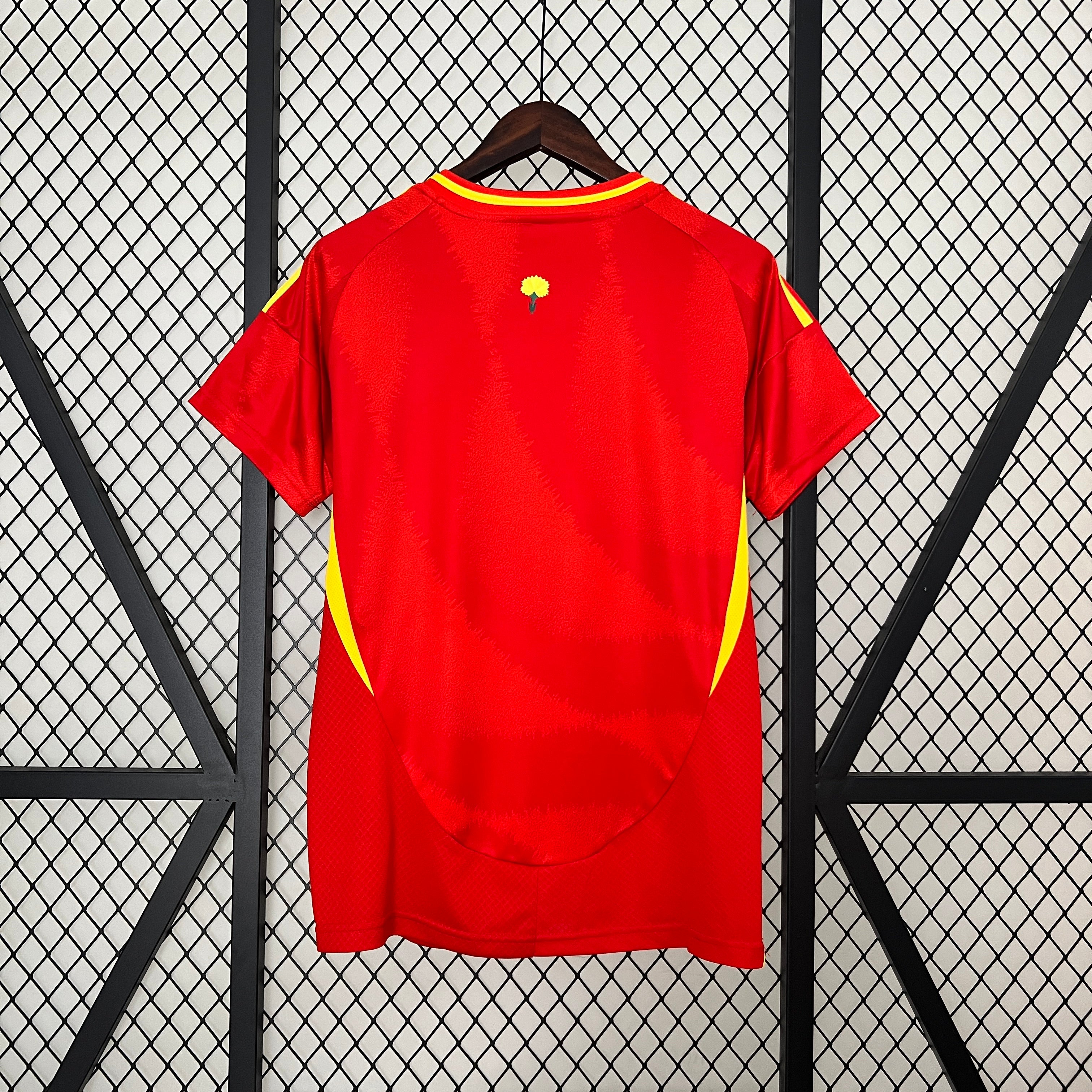 Spain home jersey for women. Season 23/24